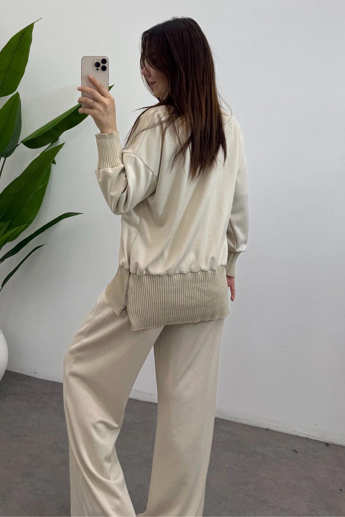 Kadın Krem Balıkçı Yaka Yan Fermuar Detaylı Modal Takım