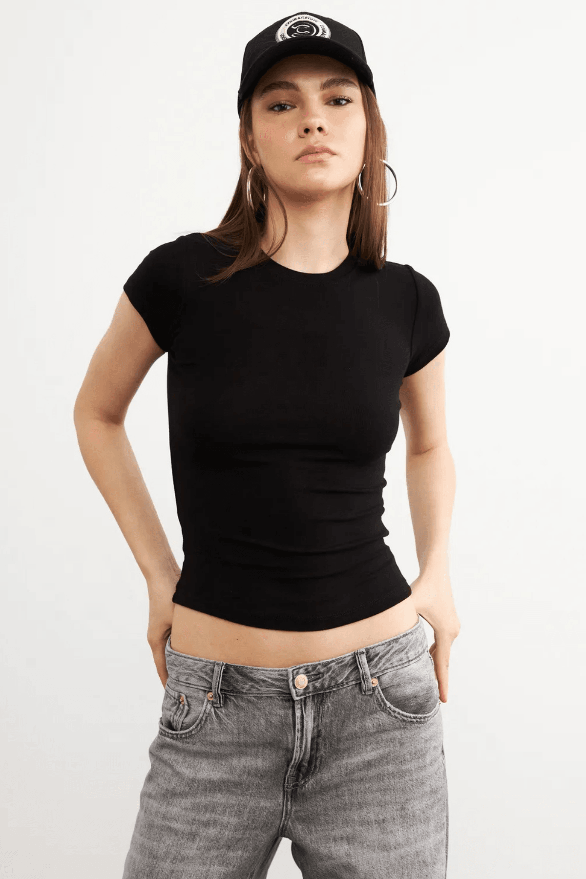 Kadın Siyah Bisiklet Yaka Kısa Kol Ultra Soft T-shirt