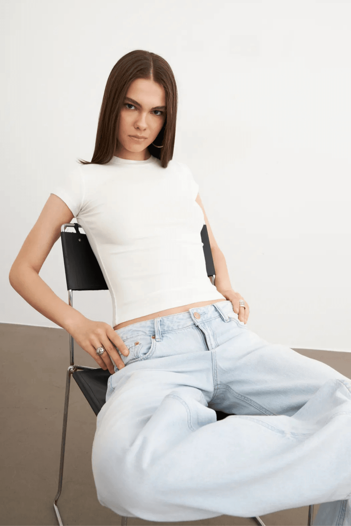 Kadın Beyaz Bisiklet Yaka Kısa Kol Ultra Soft T-shirt