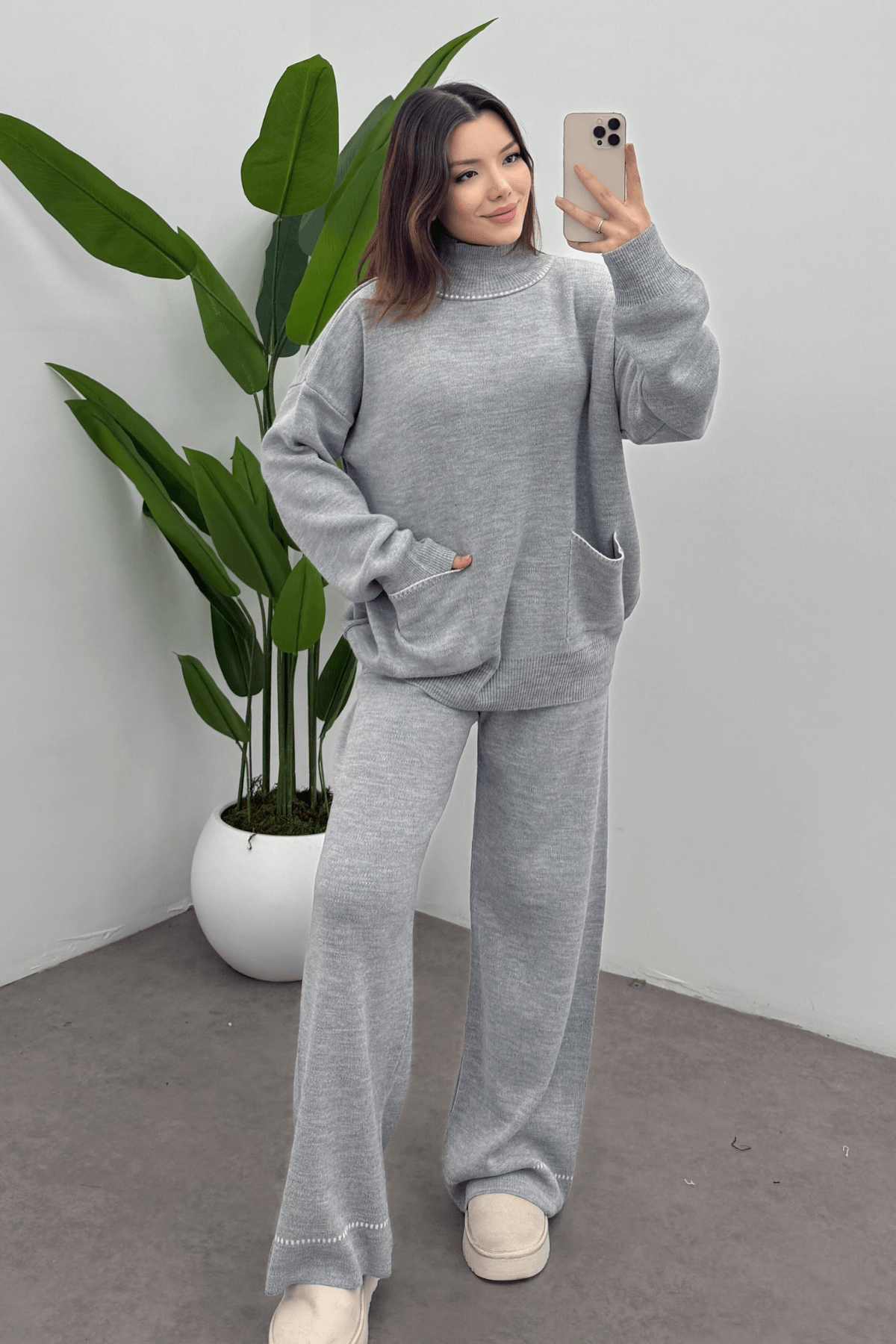 Kadın Gri Balıkçı Yaka Cep Detaylı Kazak Pantolon Triko Takım