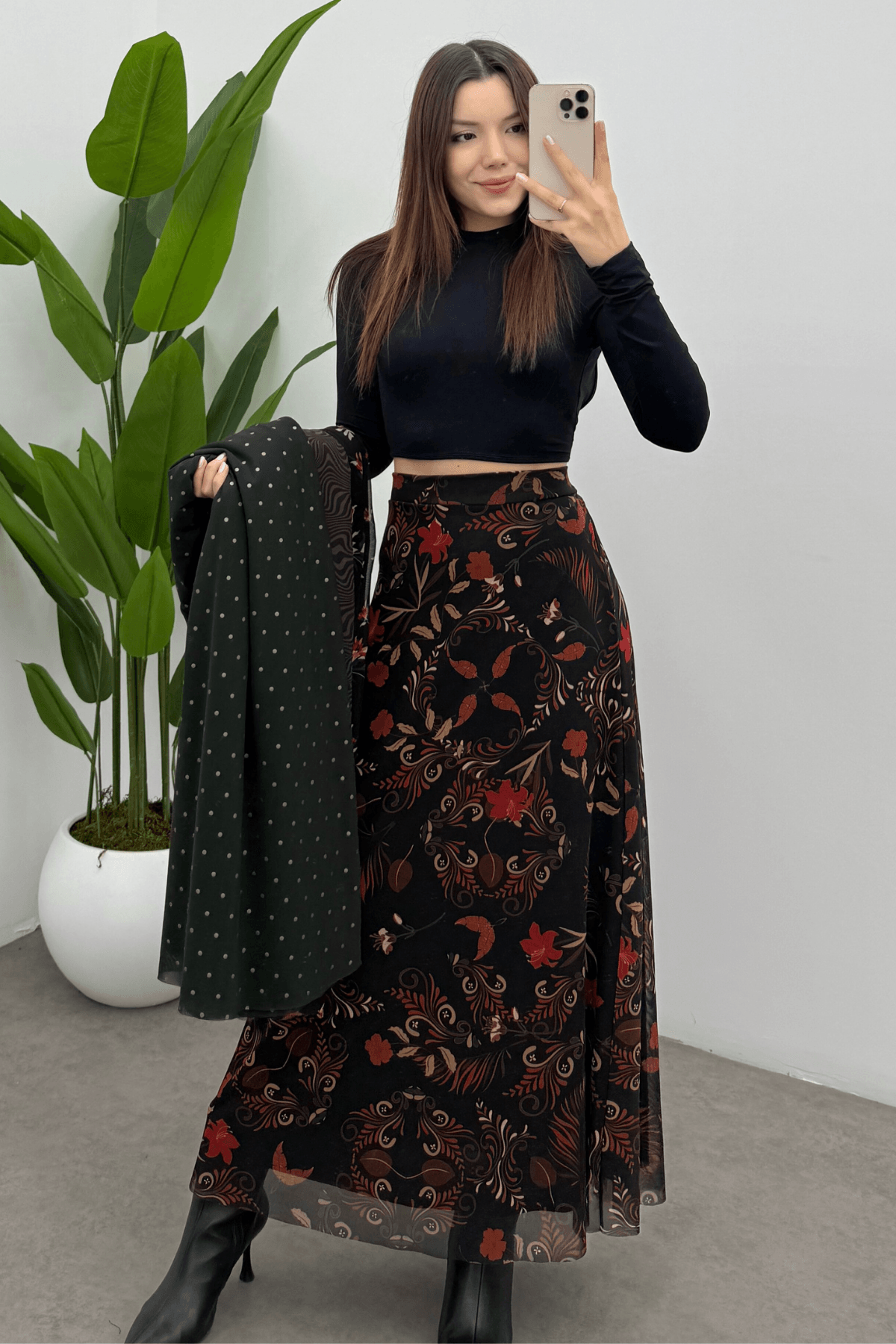  Kadın Kızıl Yaprak Baskılı Arka Lastik Detaylı Fermuarlı Maksi Tül Etek