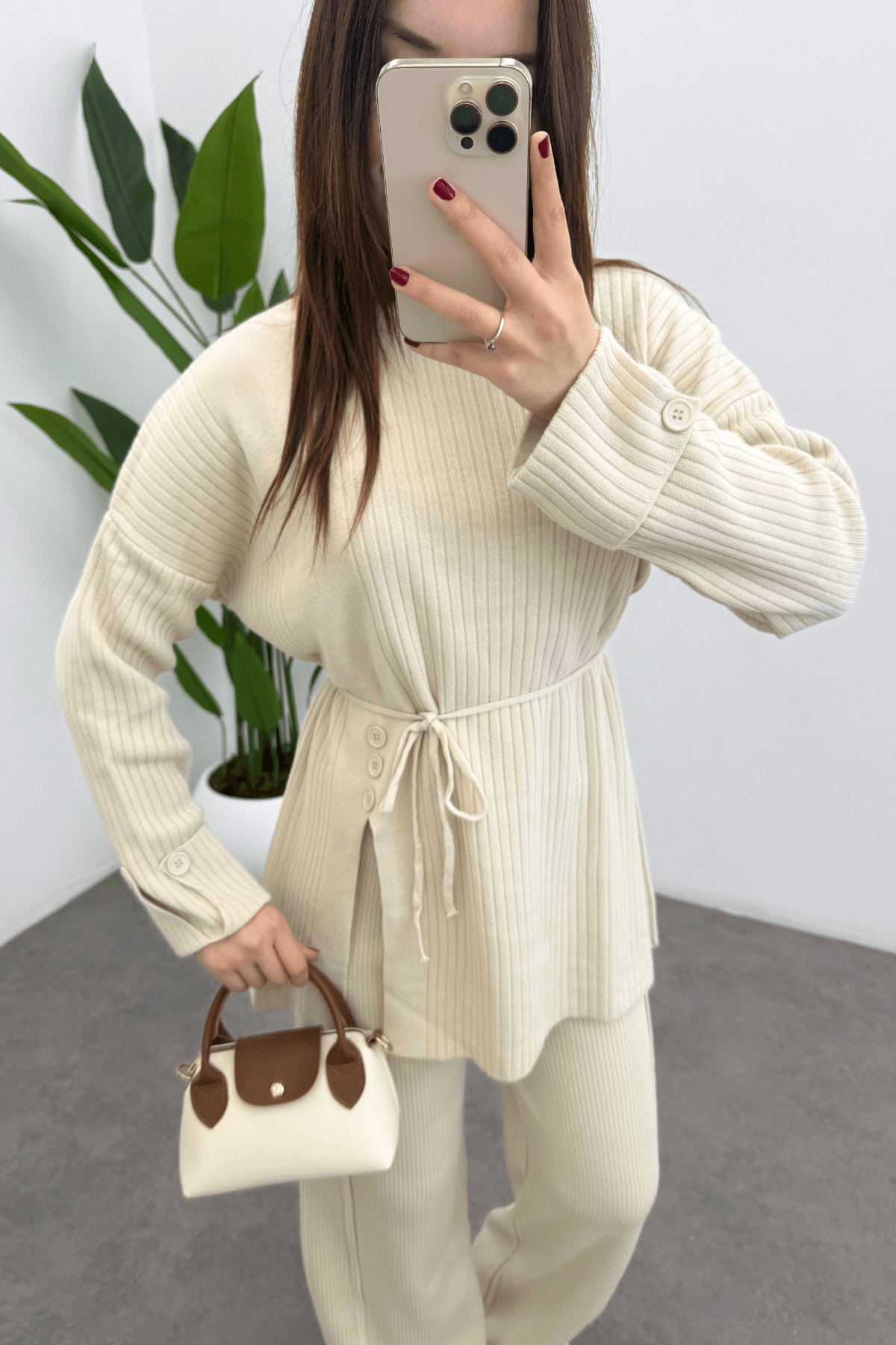 Kadın Ekru Bel Bağlamalı Düğme Detaylı Fitilli Triko Kazak Pantolon İkili Takım