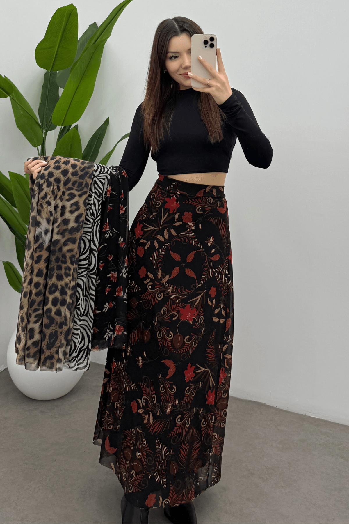  Kadın Kızıl Yaprak Baskılı Arka Lastik Detaylı Fermuarlı Maksi Tül Etek