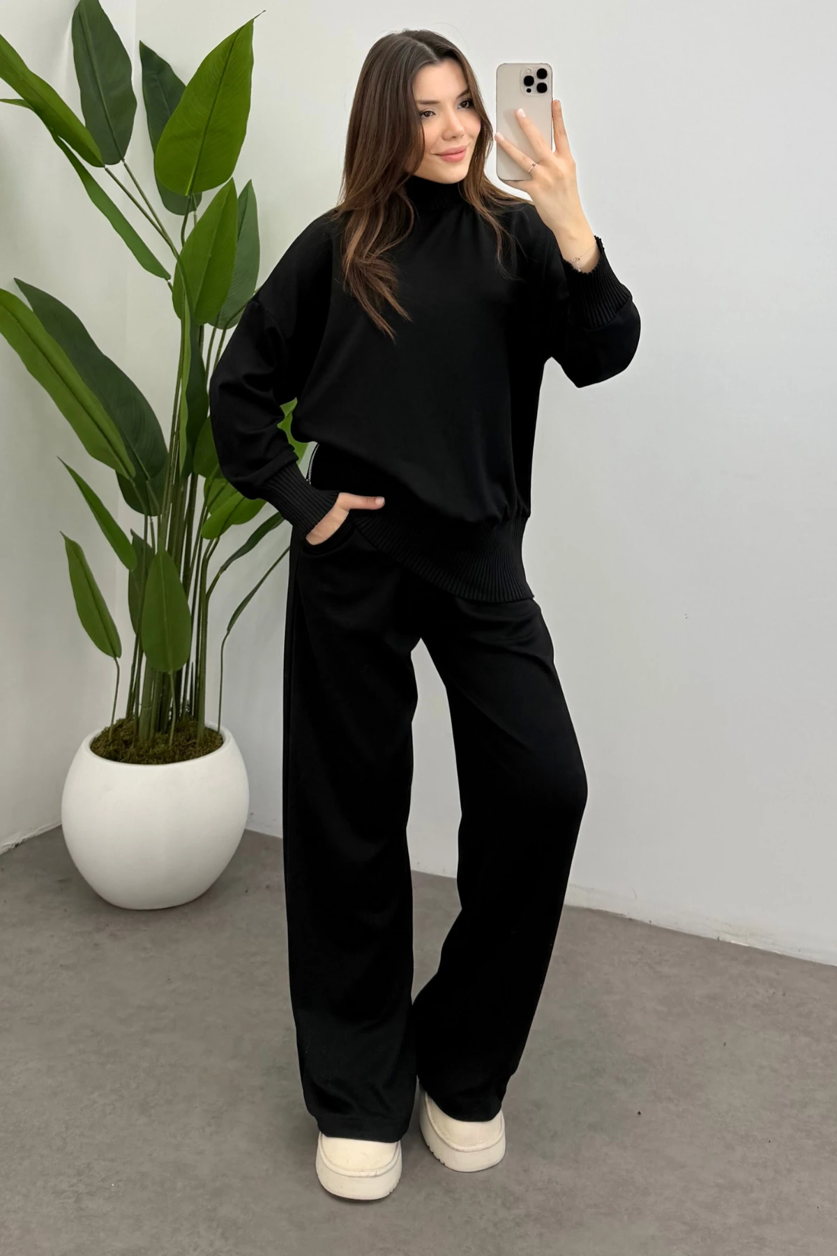 Kadın Siyah Balıkçı Yaka Yan Fermuar Detaylı Modal Takım