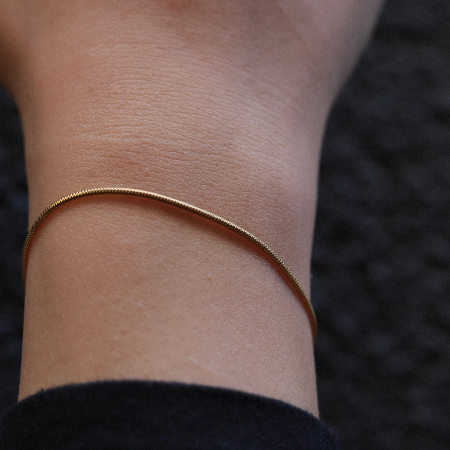 İnce Balık Kuyruğu Bileklik - 1.5 mm - Gold