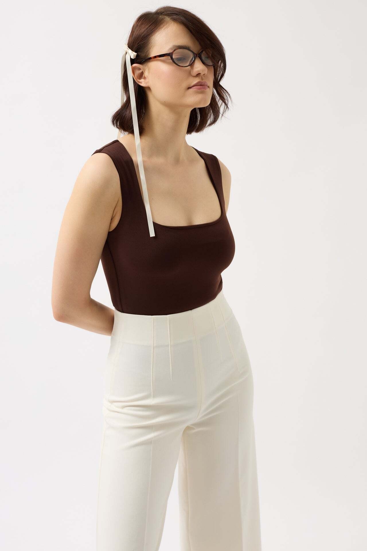 Kare Yaka Kalın Askılı Kahverengi Bodysuit