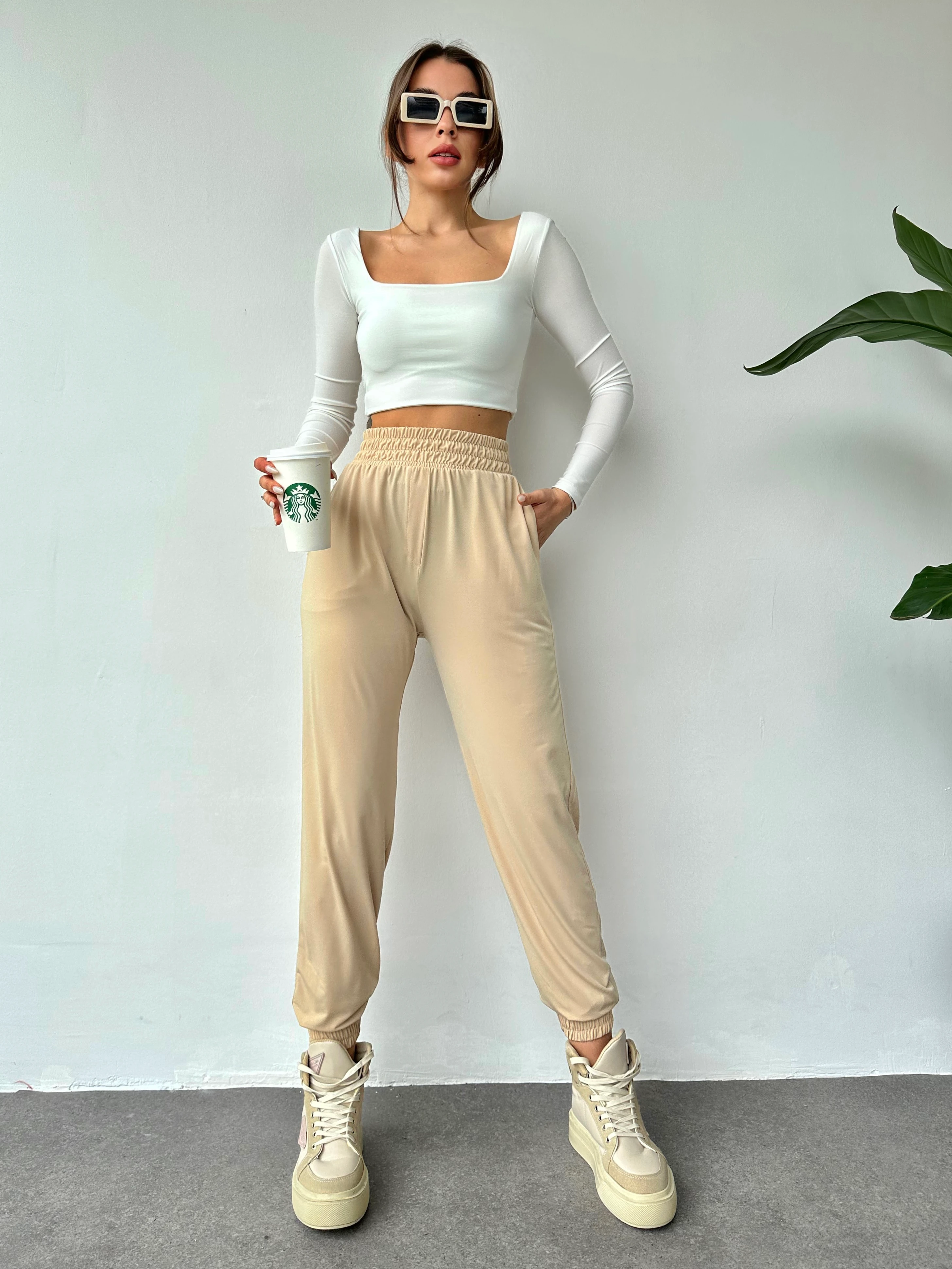 Bej Renk Sandy Kumaş Lastikli Paça Pantolon