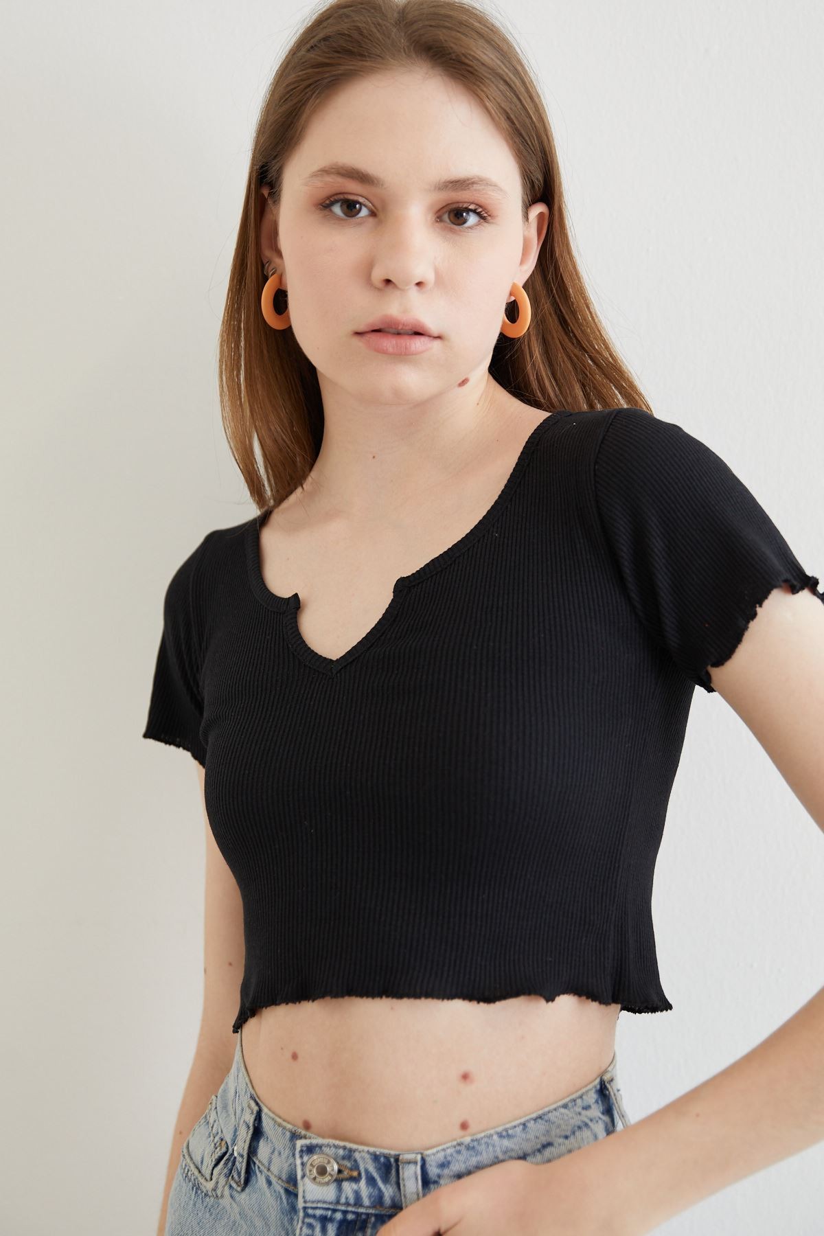 V YAKA BASIC CROP BLUZ