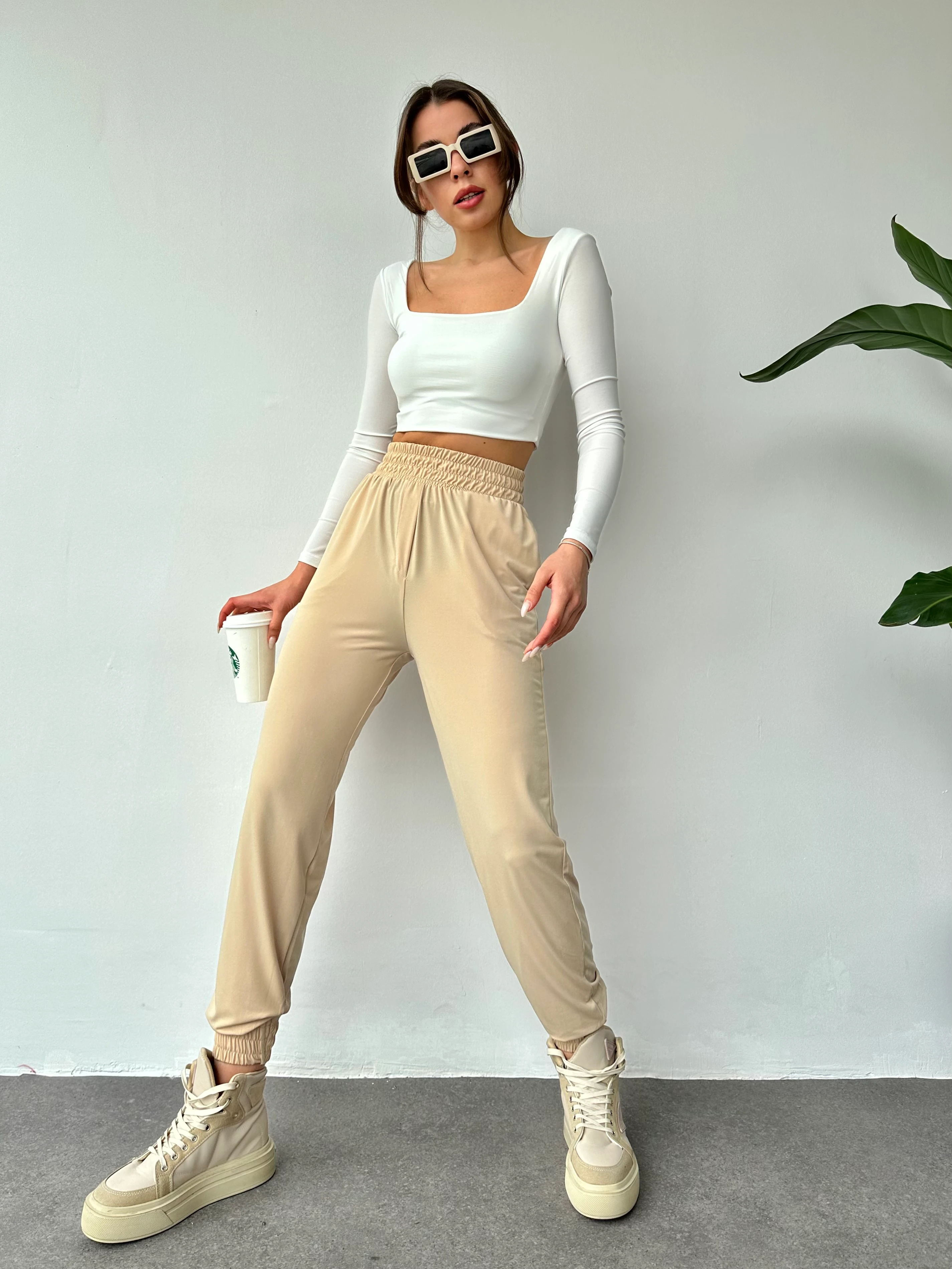 Bej Renk Sandy Kumaş Lastikli Paça Pantolon