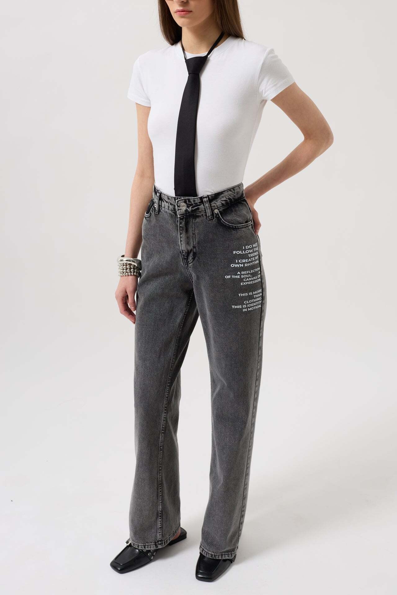 Baskılı Düşük Bel Siyah Jean