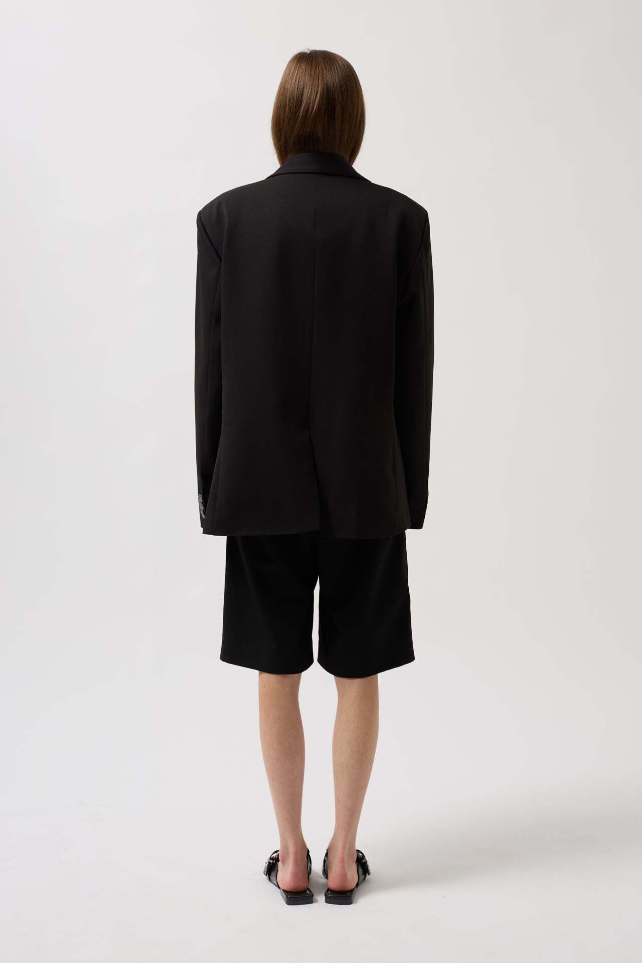 Oversize Cep Detaylı Siyah Ceket