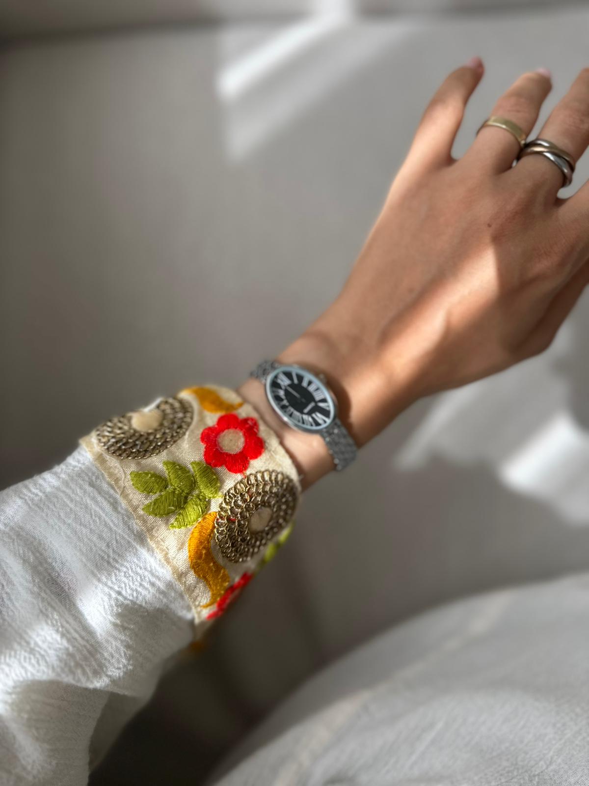 Roses Model - Gümüş Siyah