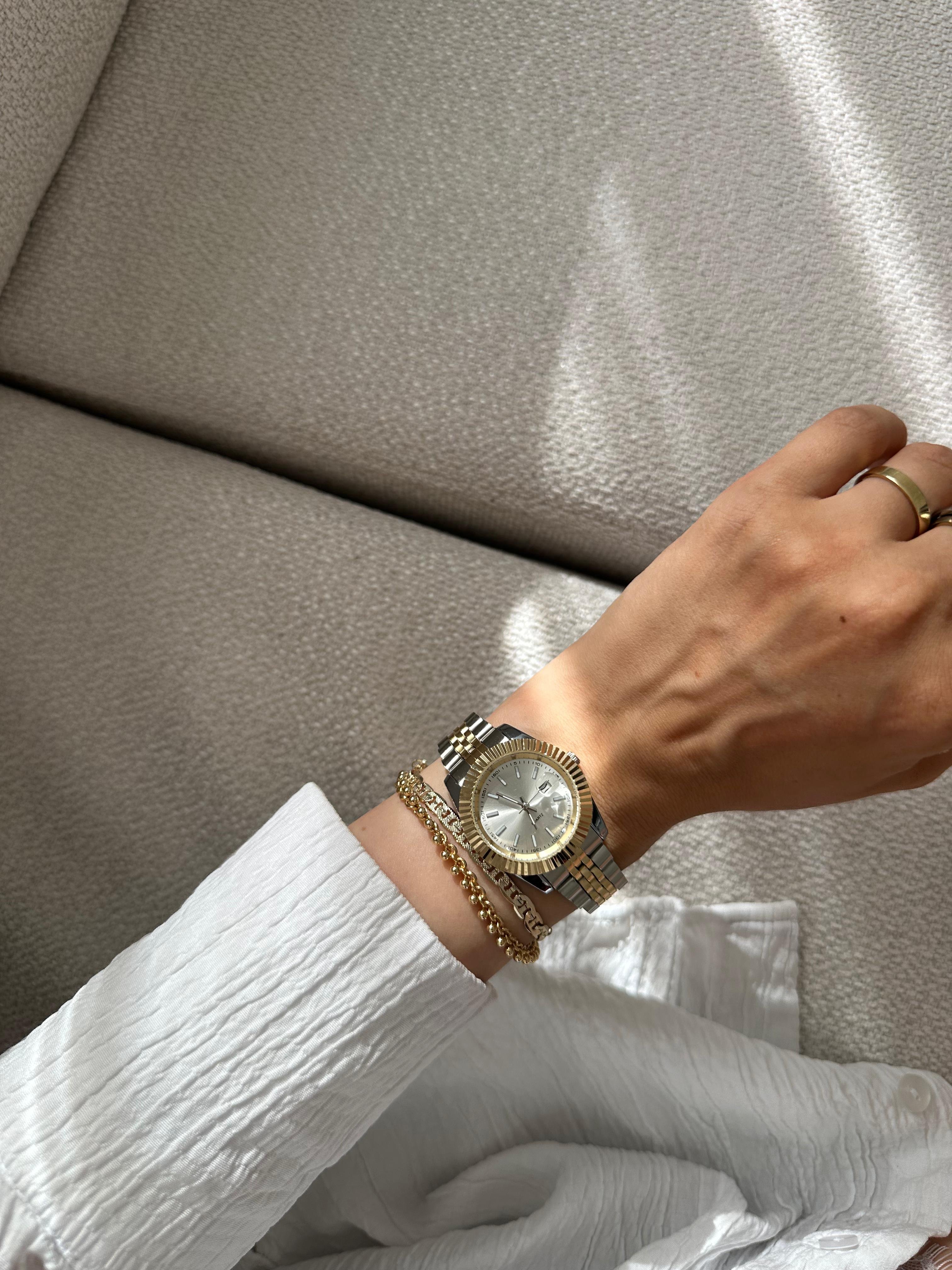Betty Model Saat Ve Bileklik Seti - Gold Gümüş Beyaz
