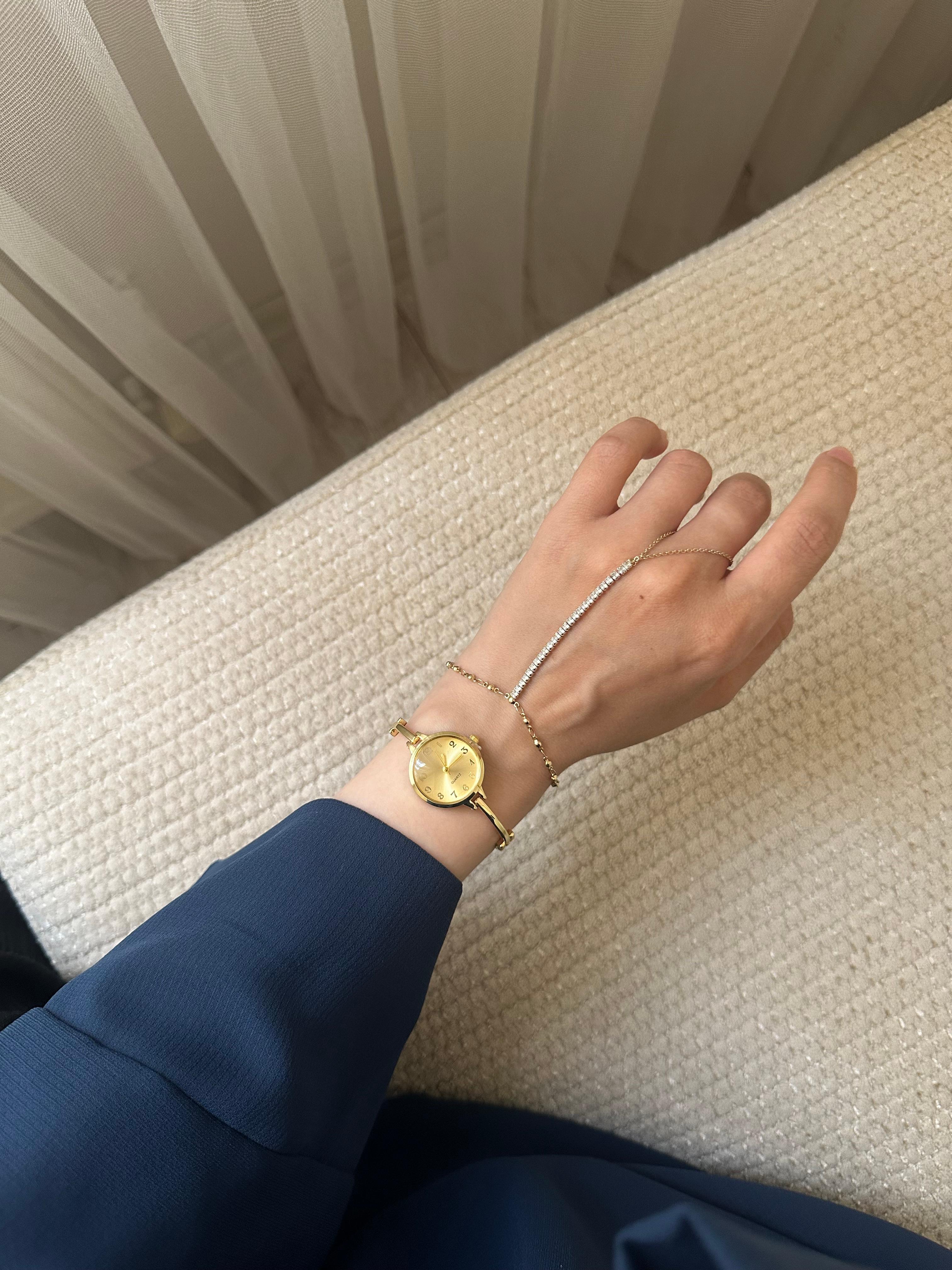 Vanessa Model Saat Ve Şahmeran Bileklik Seti 
