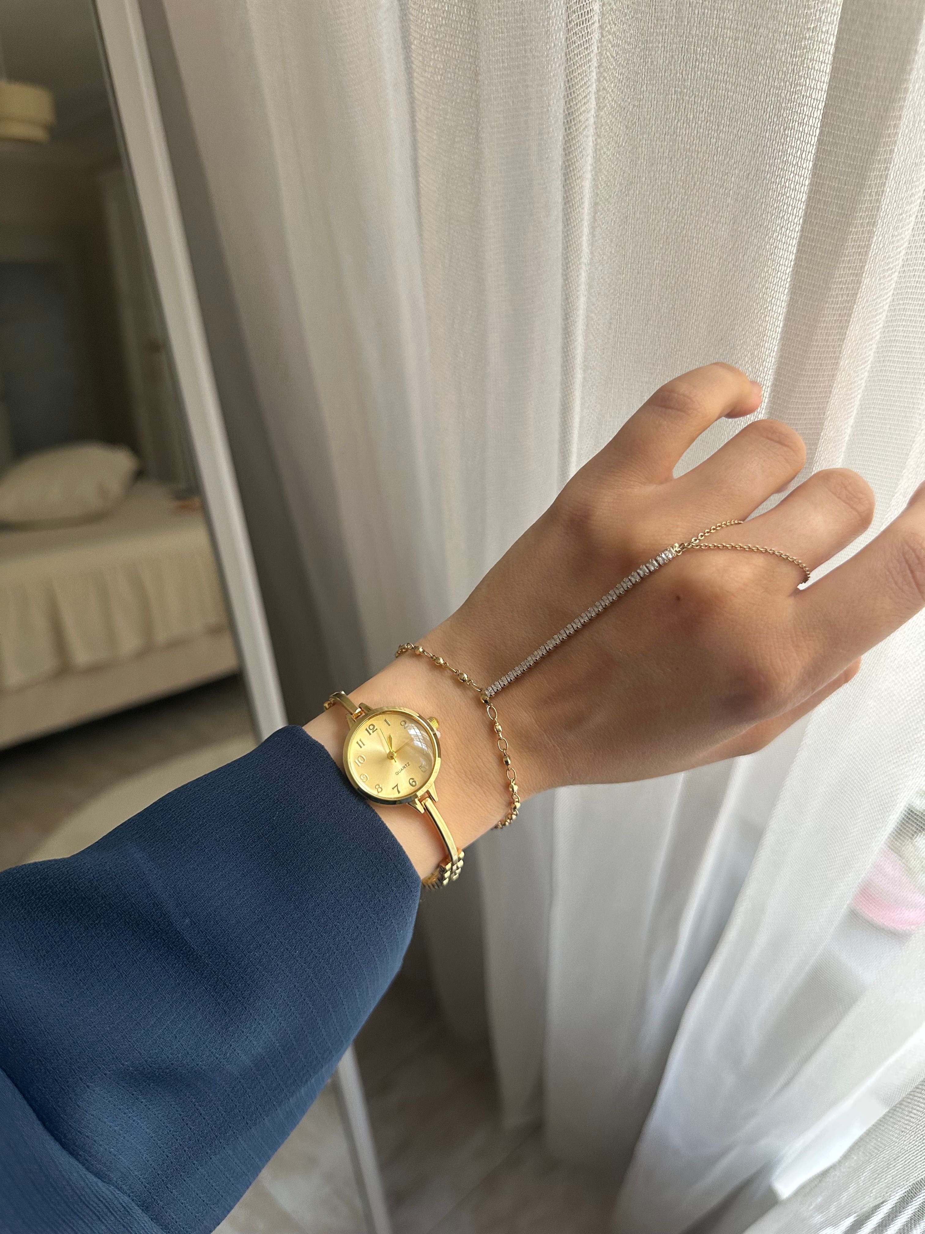 Vanessa Model Saat Ve Şahmeran Bileklik Seti 