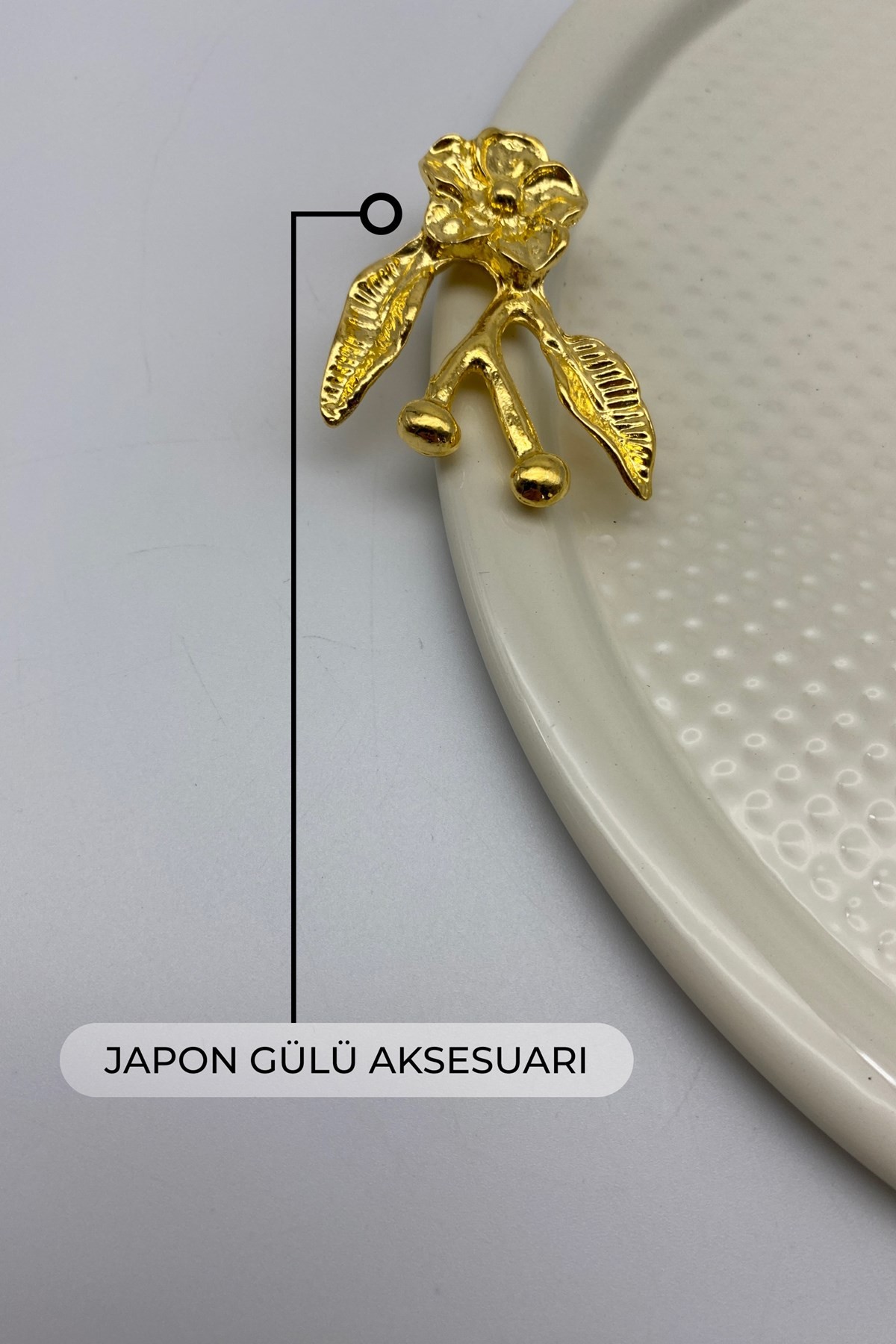 3'lü Japon Güllü Yuvarlak Krem Çay ve Kahve Sunum Tepsisi, Dekoratif Servis Tepsisi 22cm