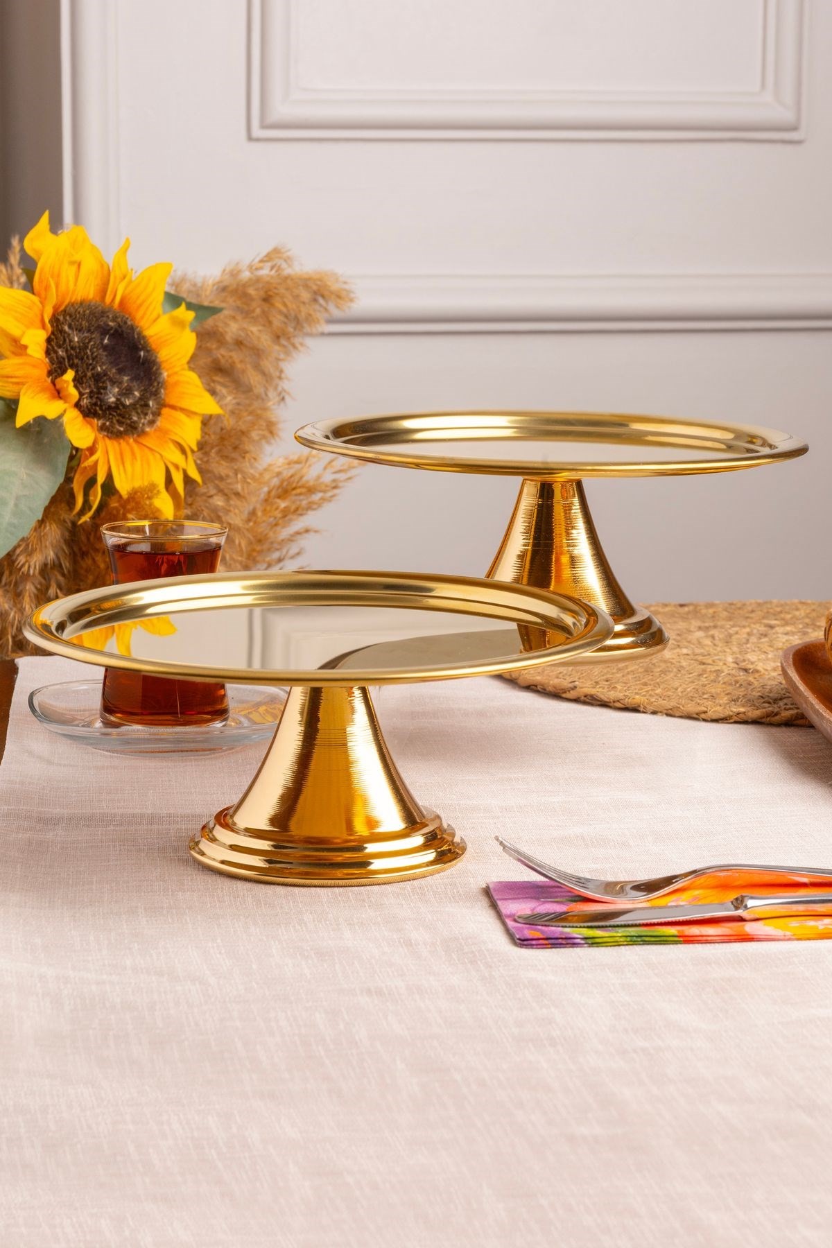 2'li Gold Yuvarlak, Ayaklı Şık Kek, Pasta, Kurabiye ve Tatlı Servis Sunum Standı