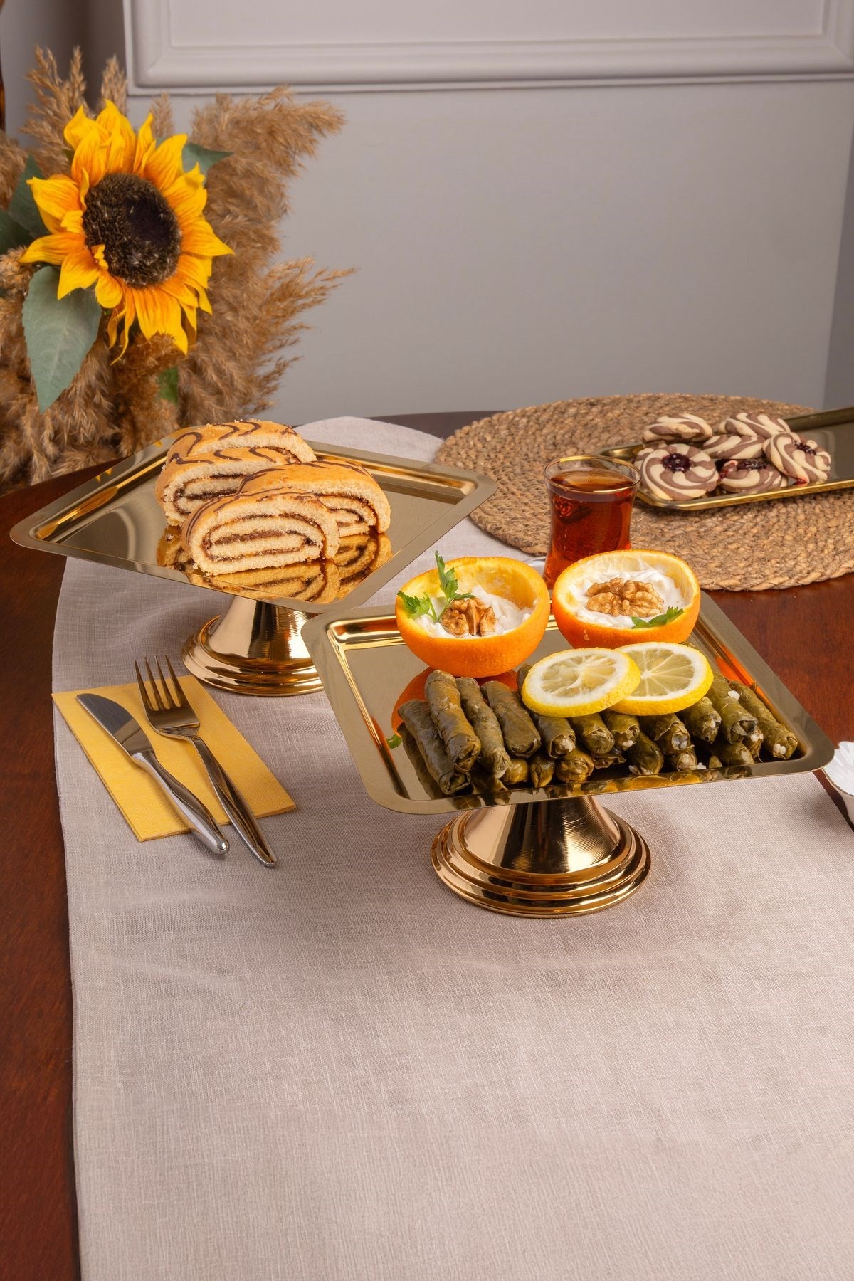 2'li Gold Kare, Ayaklı Şık Kek, Pasta, Kurabiye ve Tatlı Servis Sunum Standı