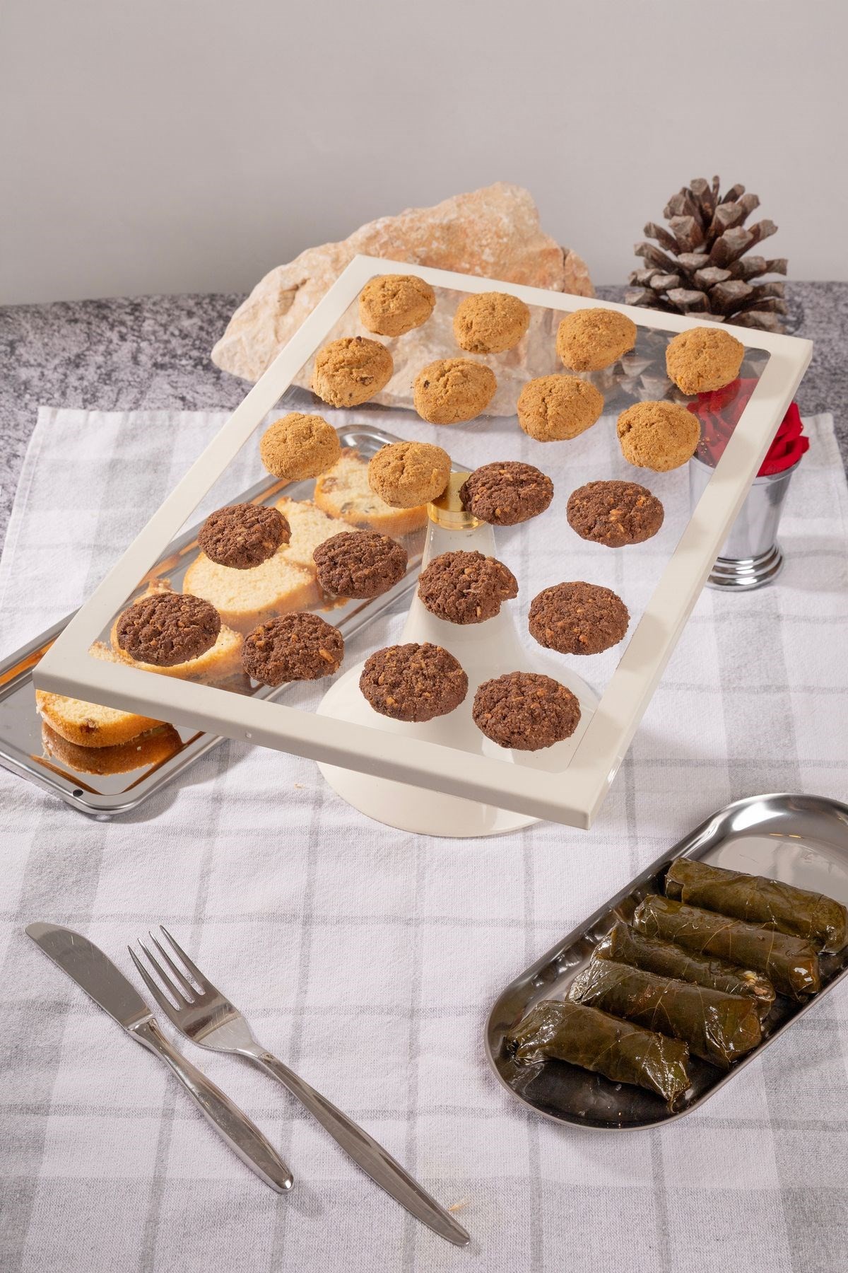 Krem Dikdörtgen Pasta Standı, Kek ve Kurabiye Sunum Stantı, Çeyizlik, Hediyelik, Pasta Tabağı