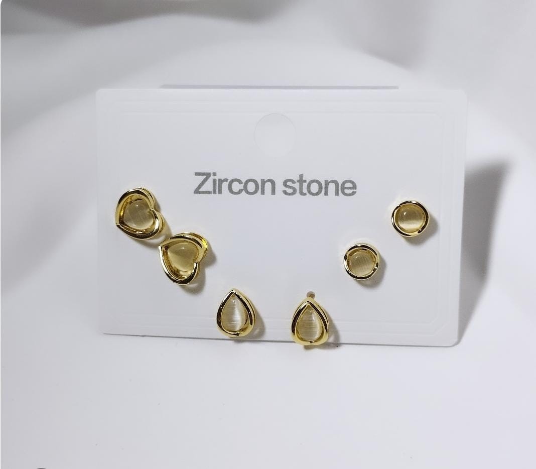 Gold- Beyaz Kalp Oval Detaylı Zircon Küpe