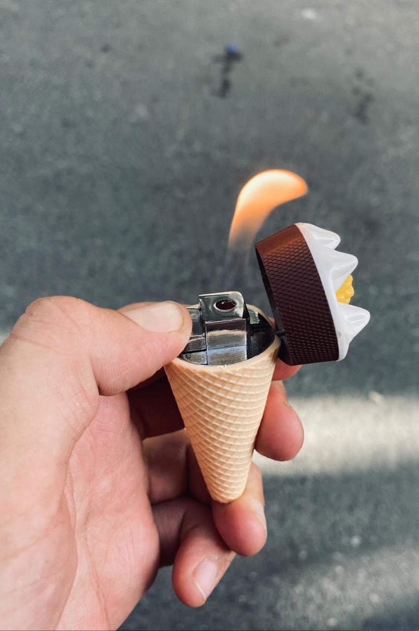 Külah Dondurma Çakmak Açık Kahve