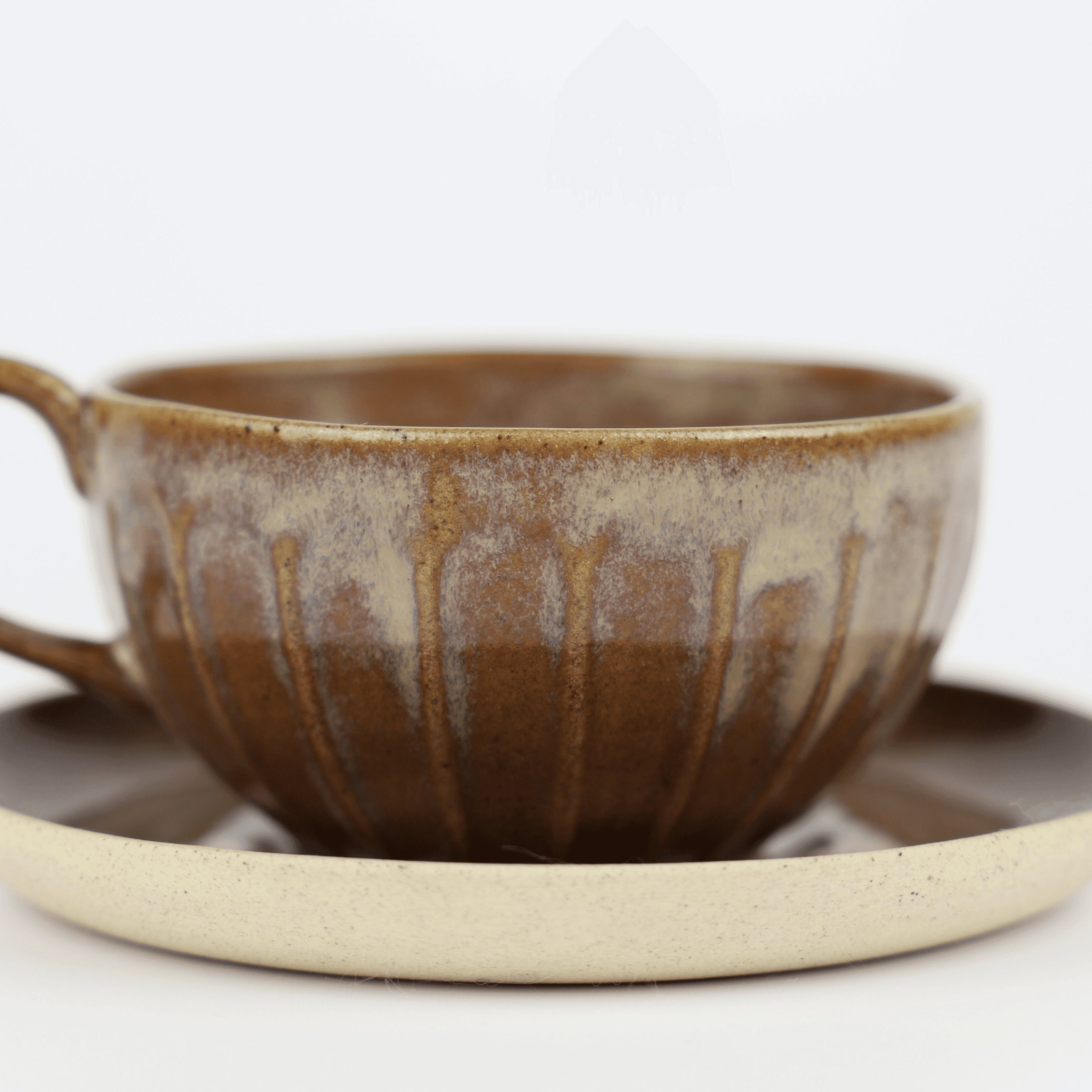" Shell " Stoneware Fincan 