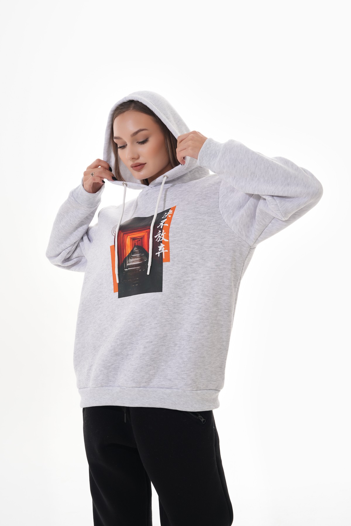 'Torii Serenity' Baskılı Kapüşonlu Sweatshirt