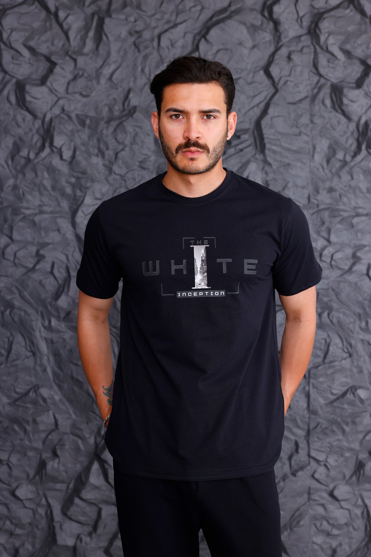 'The White Inception' Baskılı Basic T-shirt