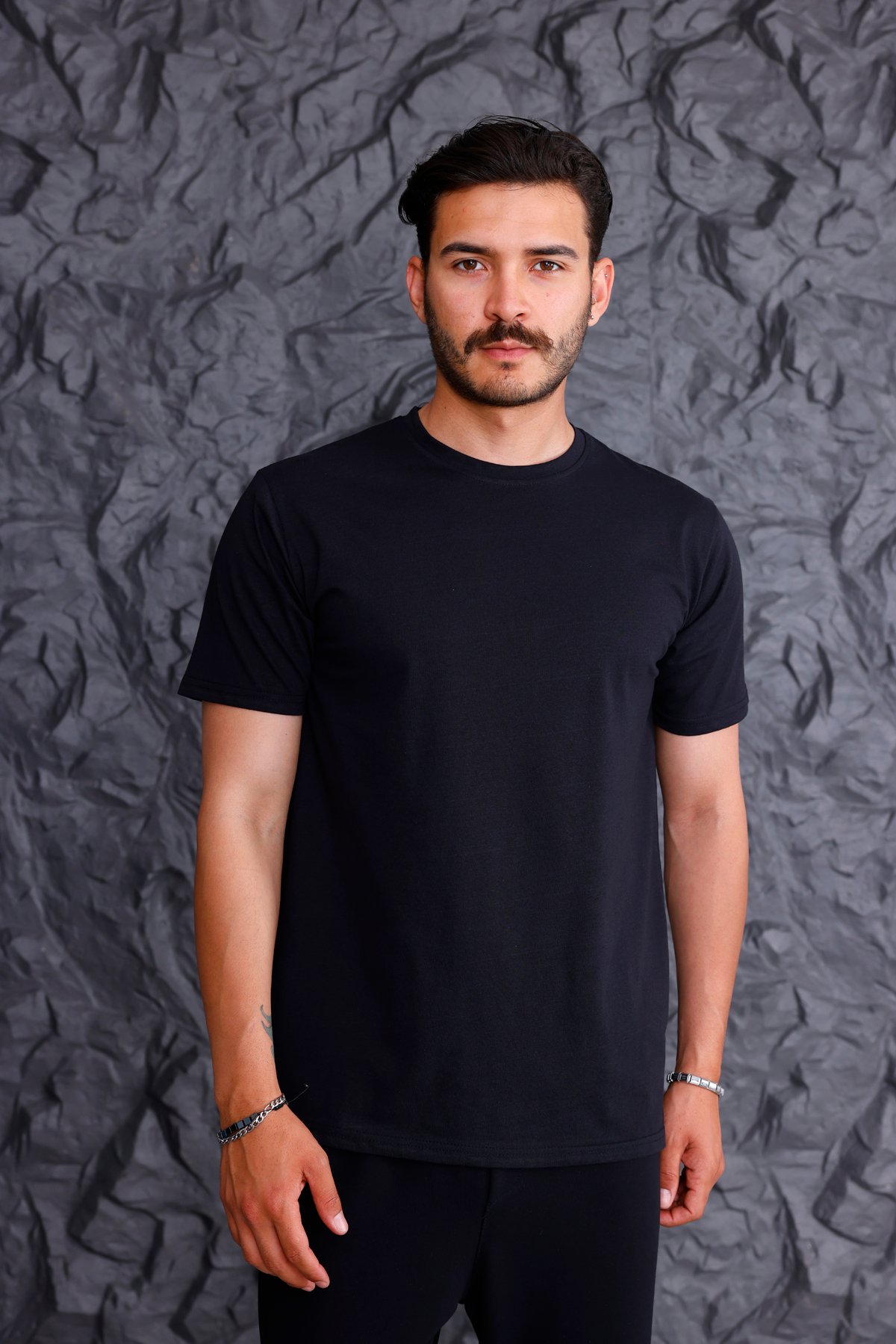 Basic T-shirt