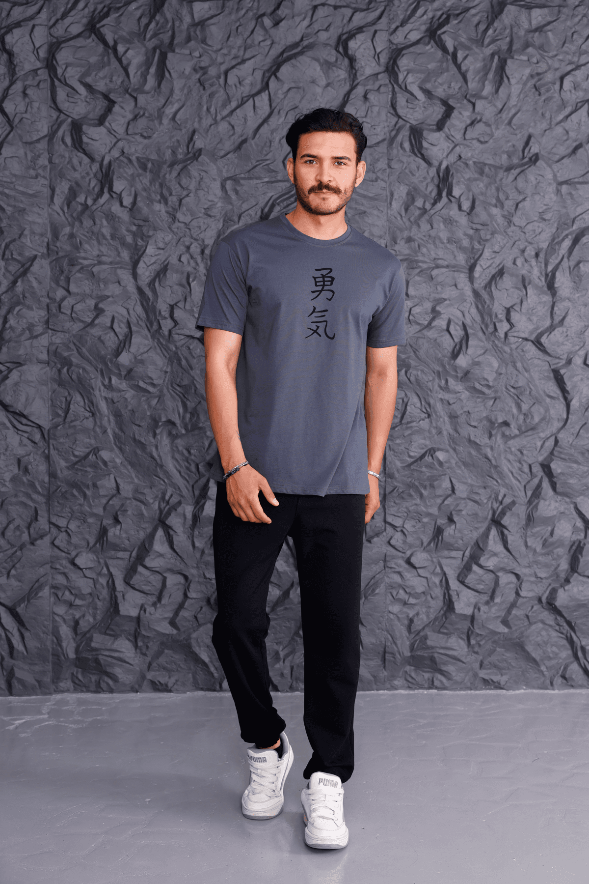 'Yūki' Basic T-shirt Eşofman Takımı