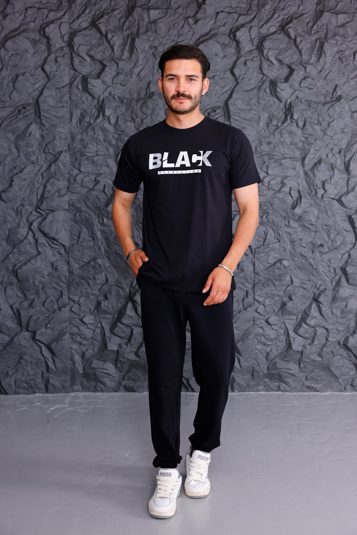 'Black Revolution' Basic T-shirt Eşofman Takımı