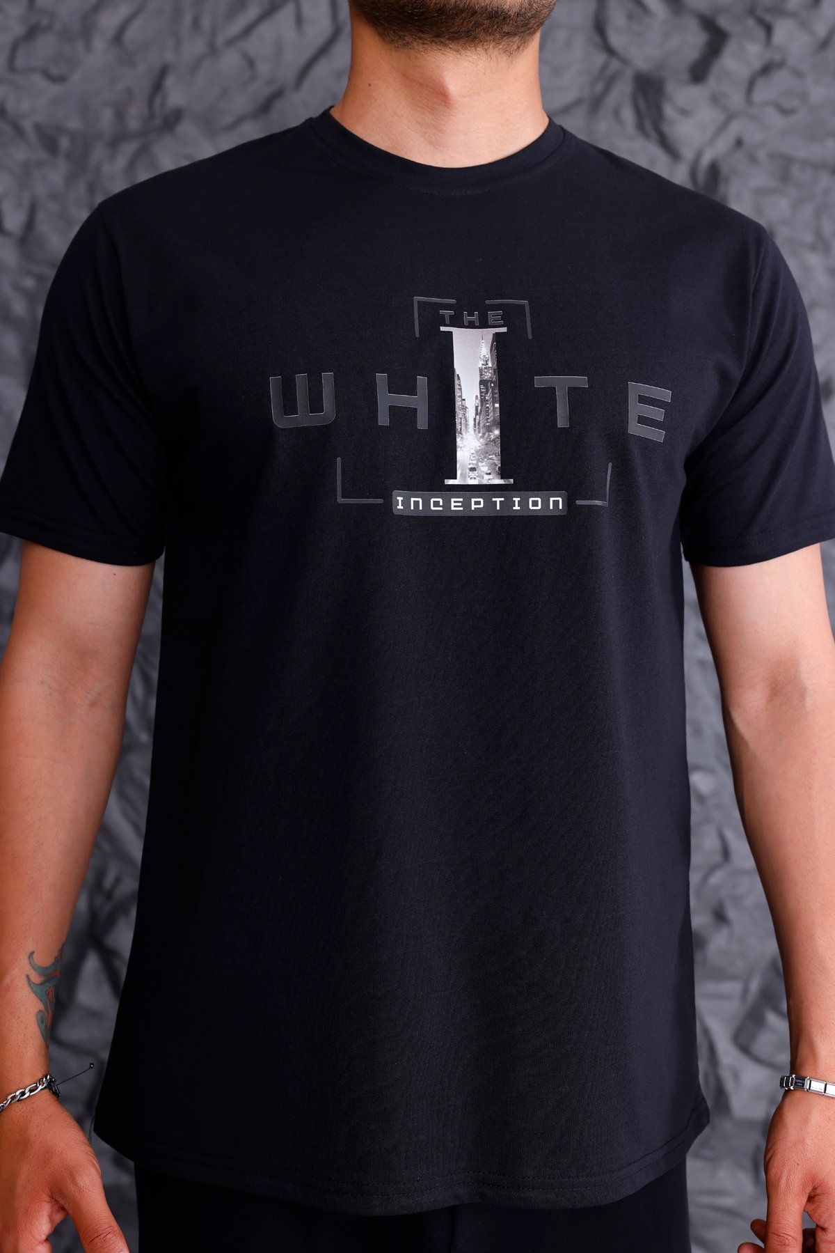 'The White Inception' Baskılı Basic T-shirt
