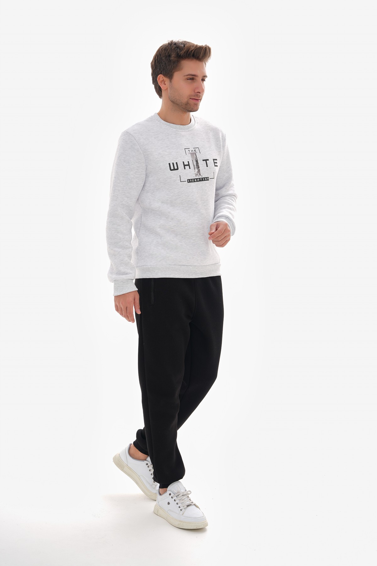 ‘The White Inception’ Baskılı Sıfır Yaka Sweatshirt