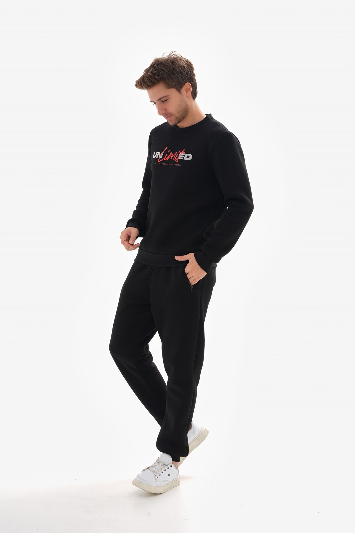 ‘Unlimited’ Baskılı Sıfır Yaka Sweatshirt