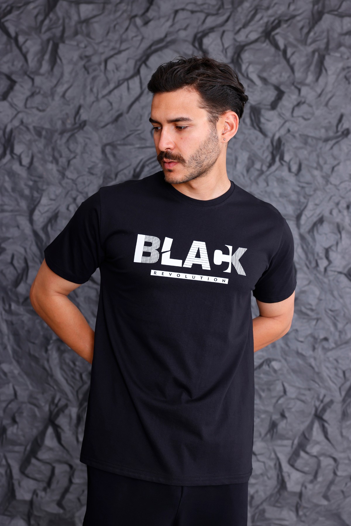 'Black Revolution' Baskılı Basic T-shirt