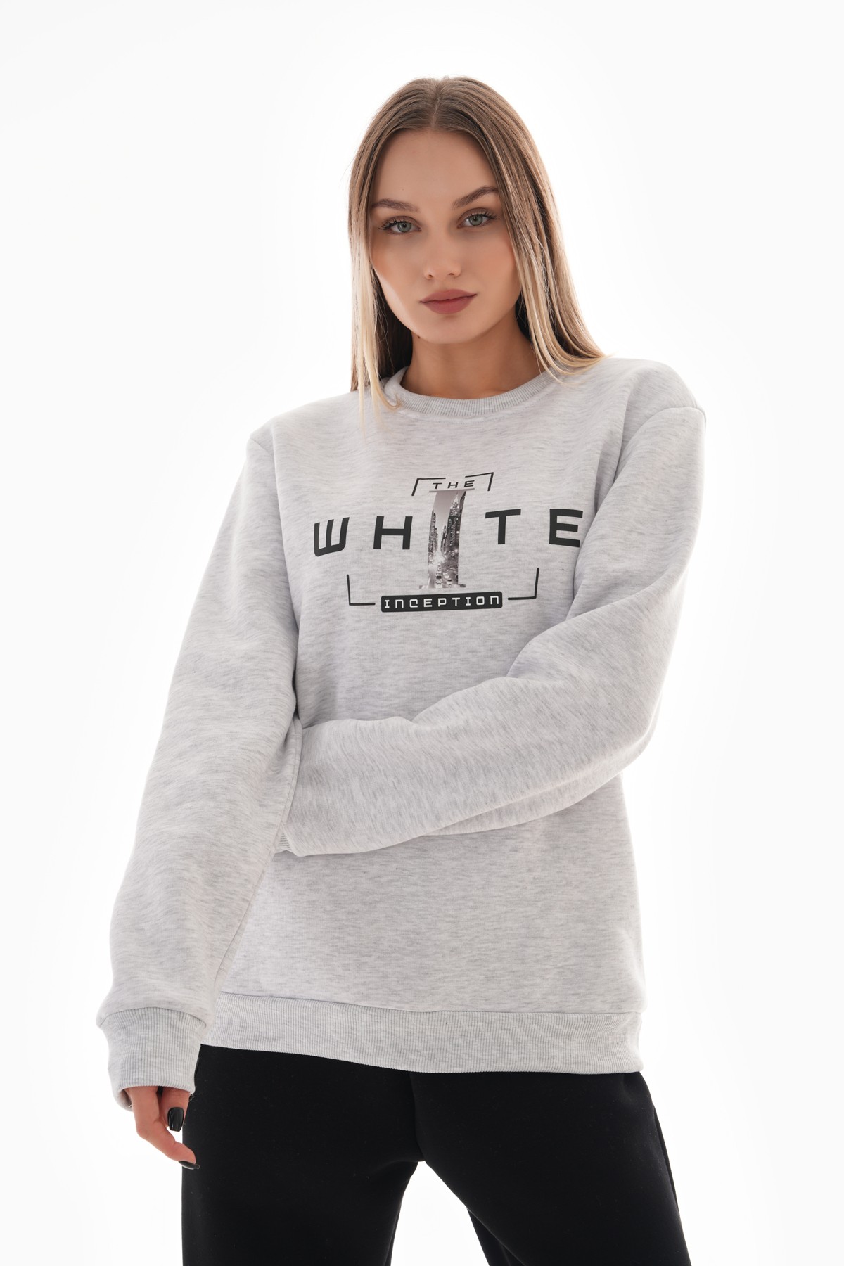 ‘The White Inception’ Baskılı Sıfır Yaka Sweatshirt