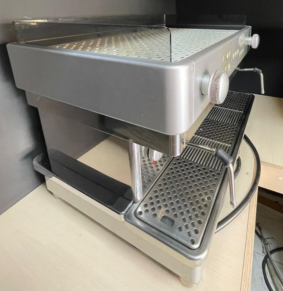 LA SAN MARCO 105 ELECTRONİK 2 GRUP ESPRESSO MAKİNESİ