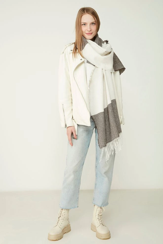  Bej Zarif Balıksırtı Desenli Şal