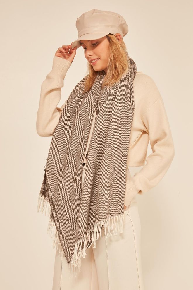 Yumuşak Dokulu Püsküllü Kahve Kalın Omuz Şal