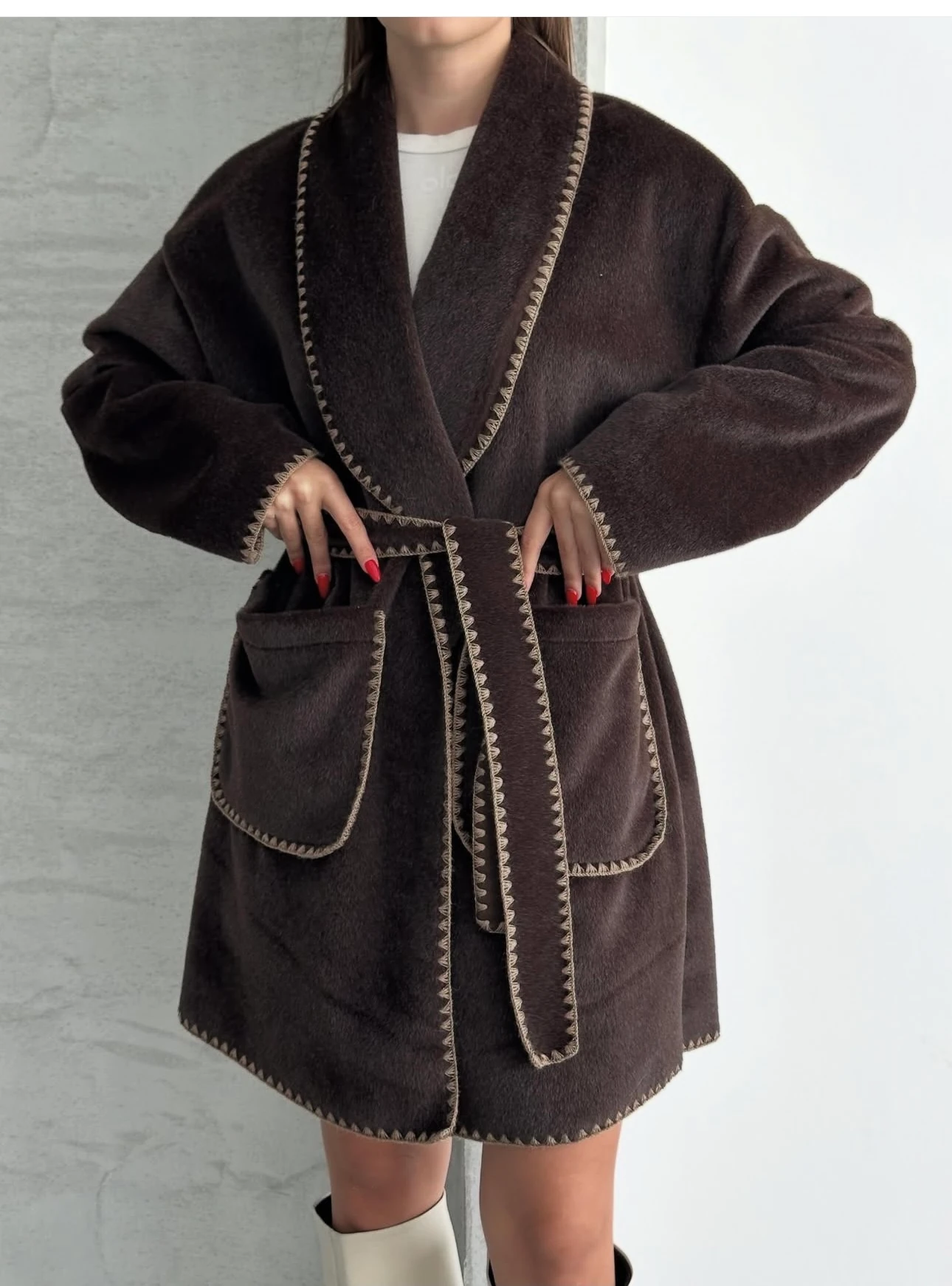 Nakış Detaylı Kaban