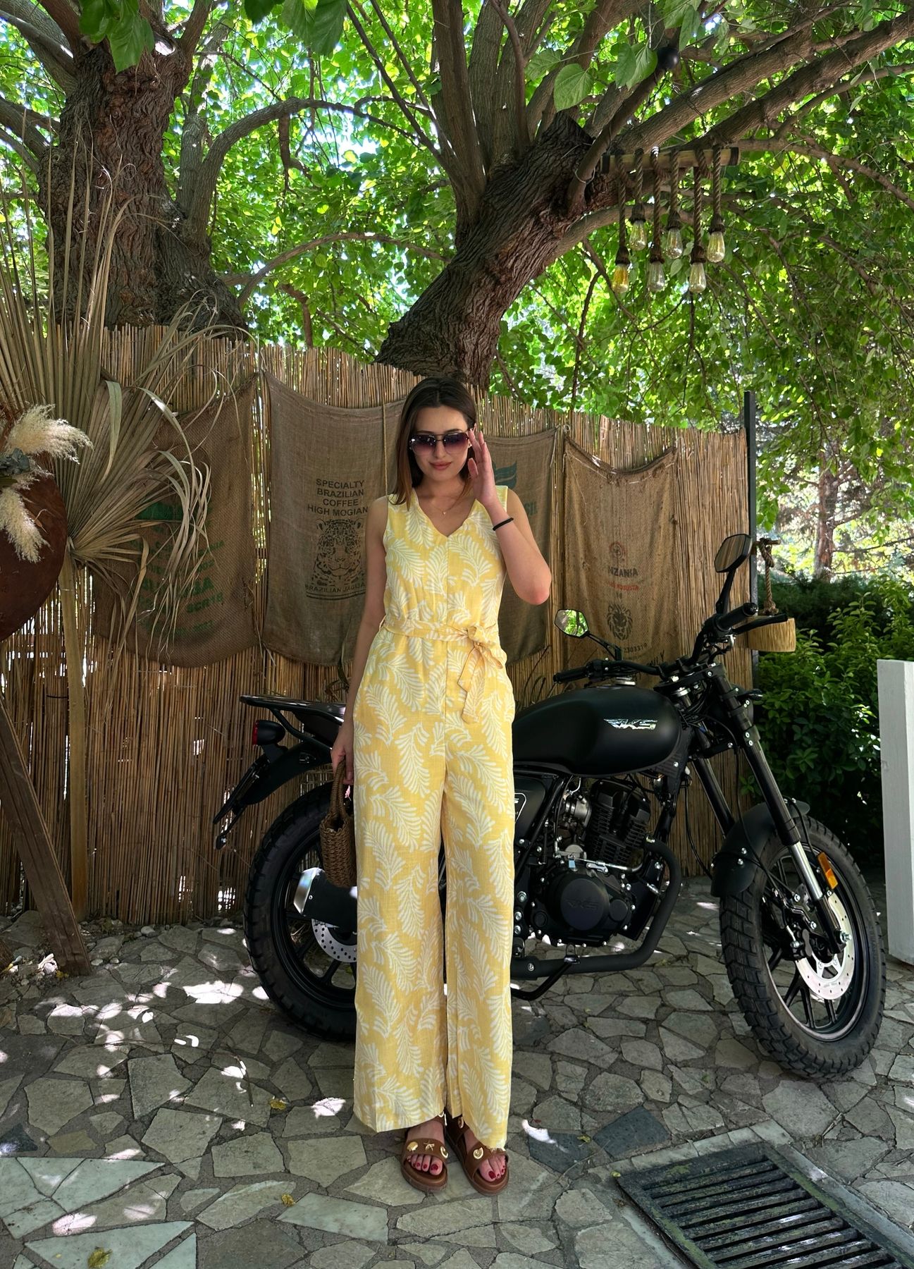 V YAKA DESENLİ TULUM