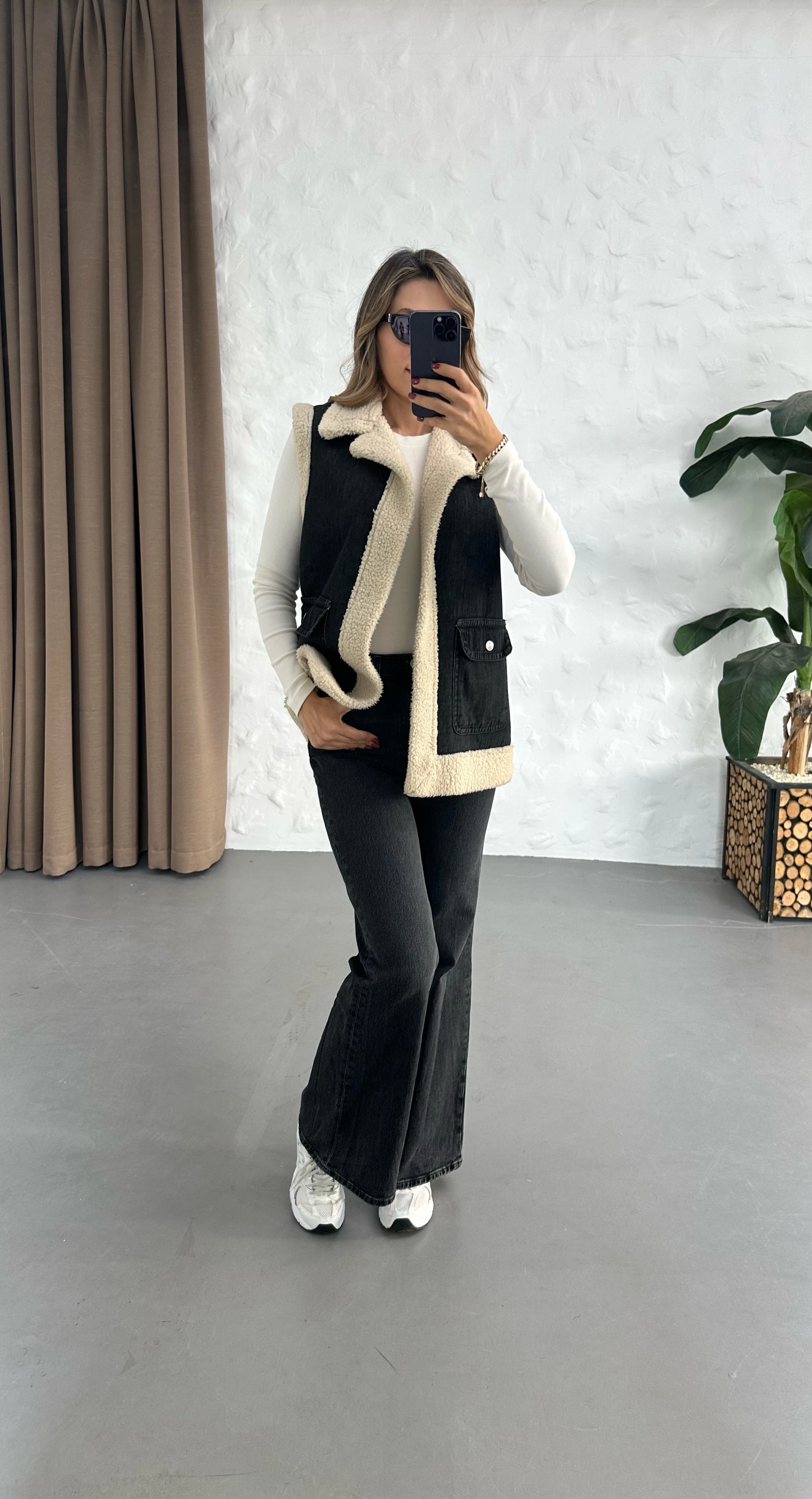 İçi Kürklü Cep Detaylı Yelek