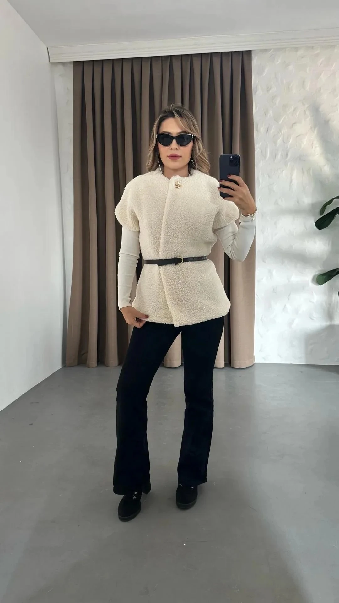 Düğmeli Şık Peluş Yelek