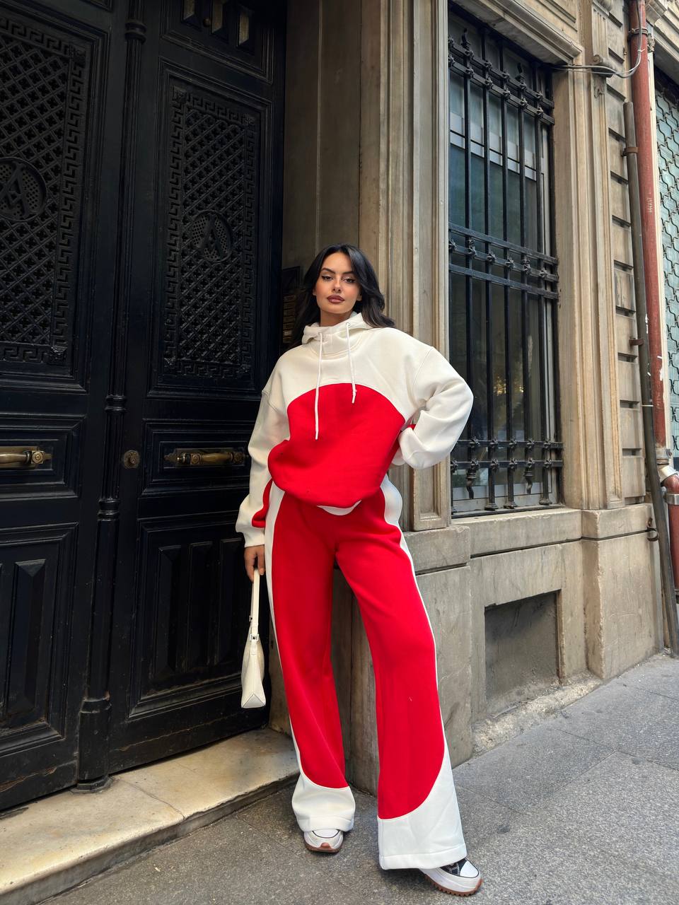 Şerit Detaylı Tarz Takım - kırmızı