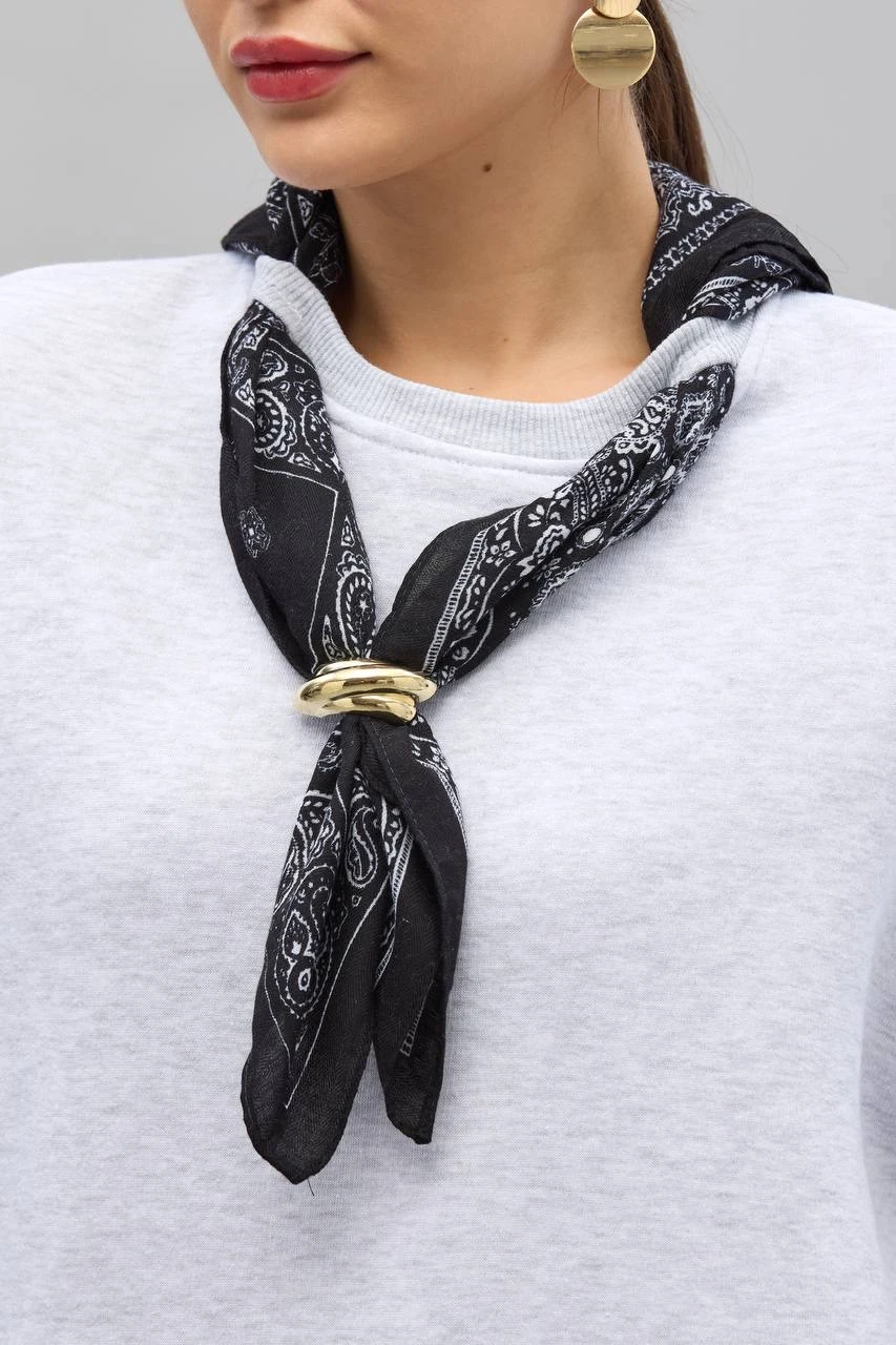 Fular Detaylı Sweat