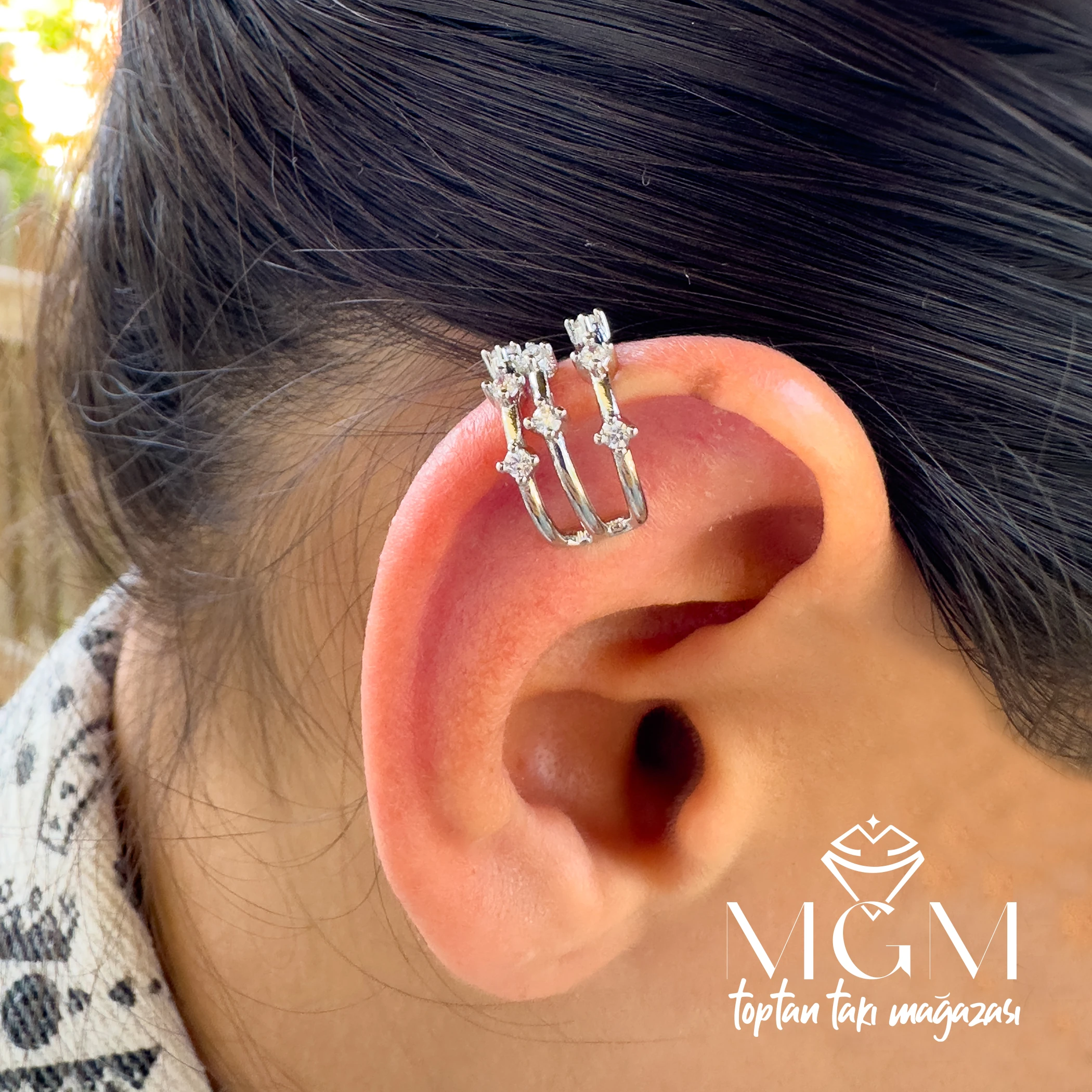 KIKIRDAK KÜPESİ EARCUFF