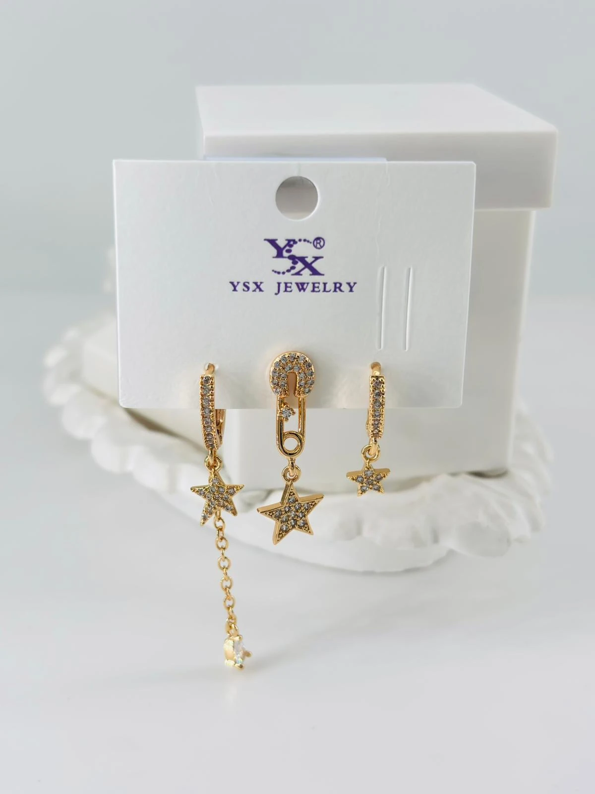 ZİRKON TAŞLI ÜÇLÜ KOMBİN KÜPE 