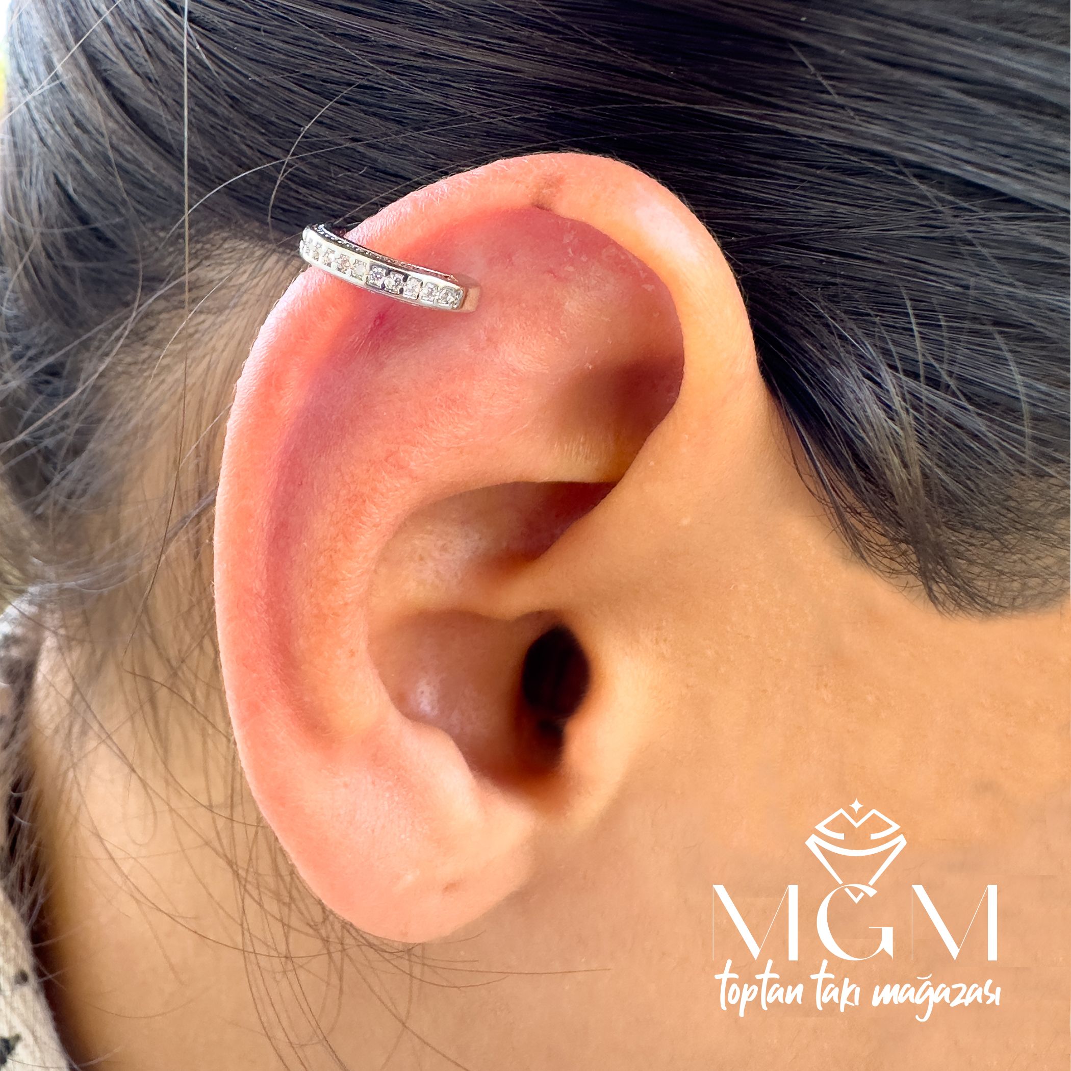 KIKIRDAK KÜPESİ EARCUFF