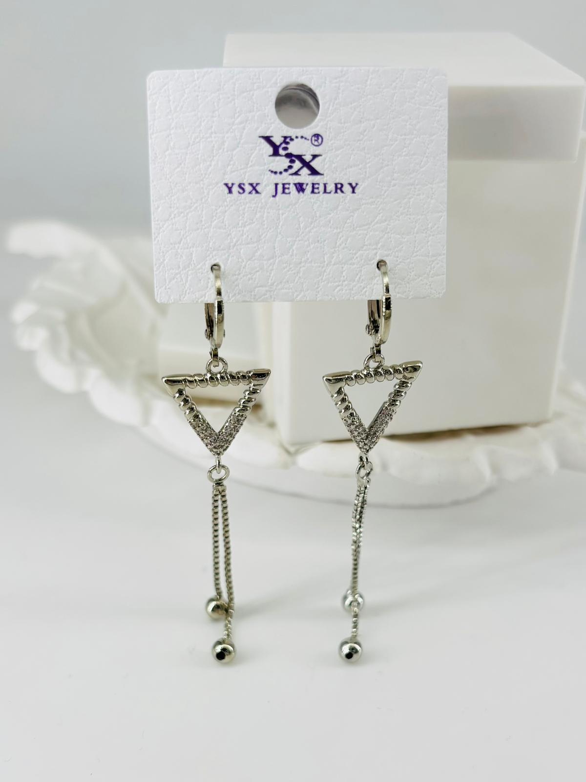 ZİRKON TAŞLI ÜÇLÜ KOMBİN KÜPE 