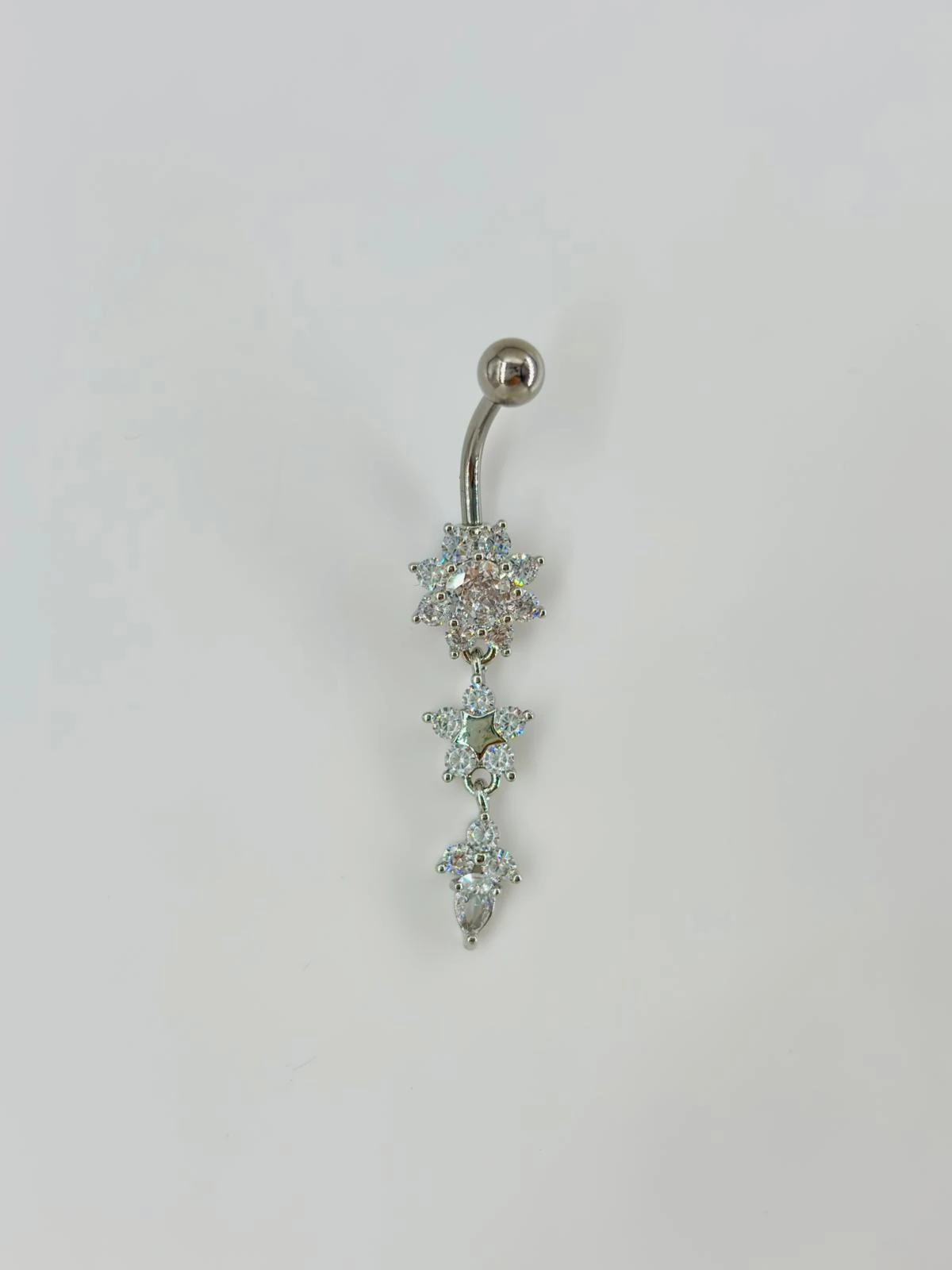 SALLANTILI GÖBEK PİERCİNG 